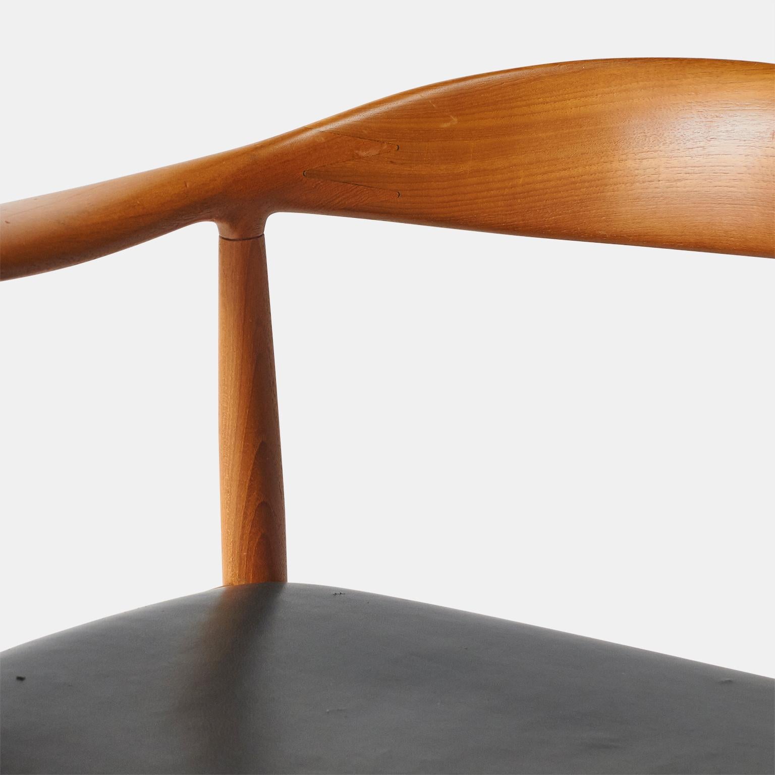 Chêne Chaise The de Hans Wegner Johannes Hansen en chêne original danois en vente