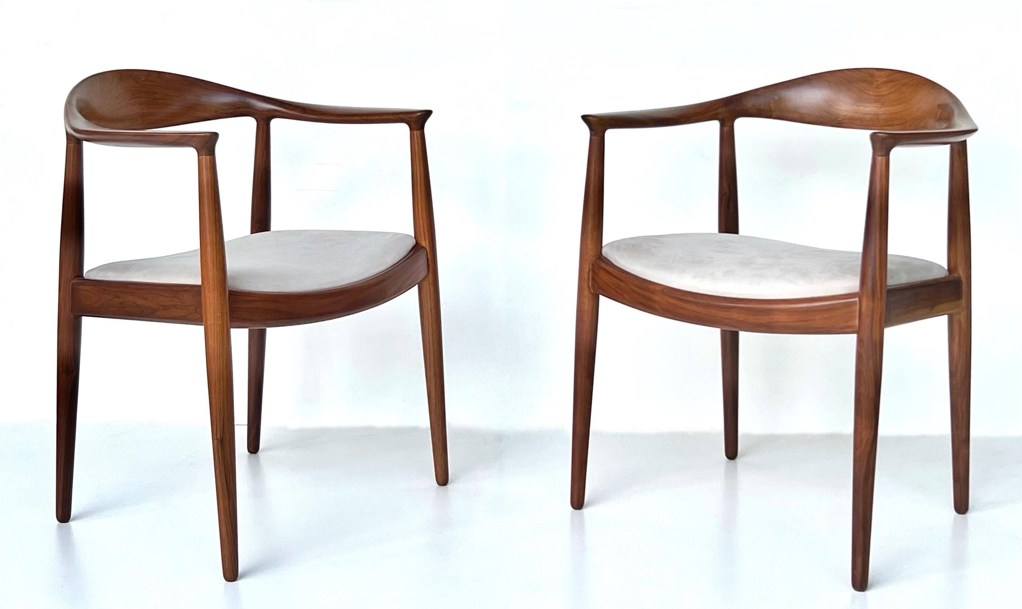 2 disponibles, prix individuels. 

Une chaise classique de Hans Wegner.
 Hans Wegner JH503, également connu sous le nom de 