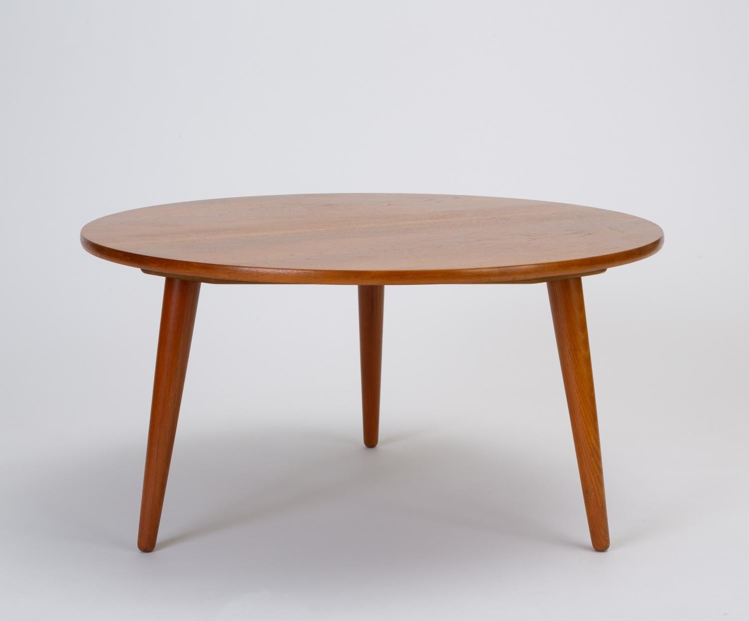 Scandinavian Modern Hans Wegner Three-Legged Teak Coffee Table for Andreas Tuck