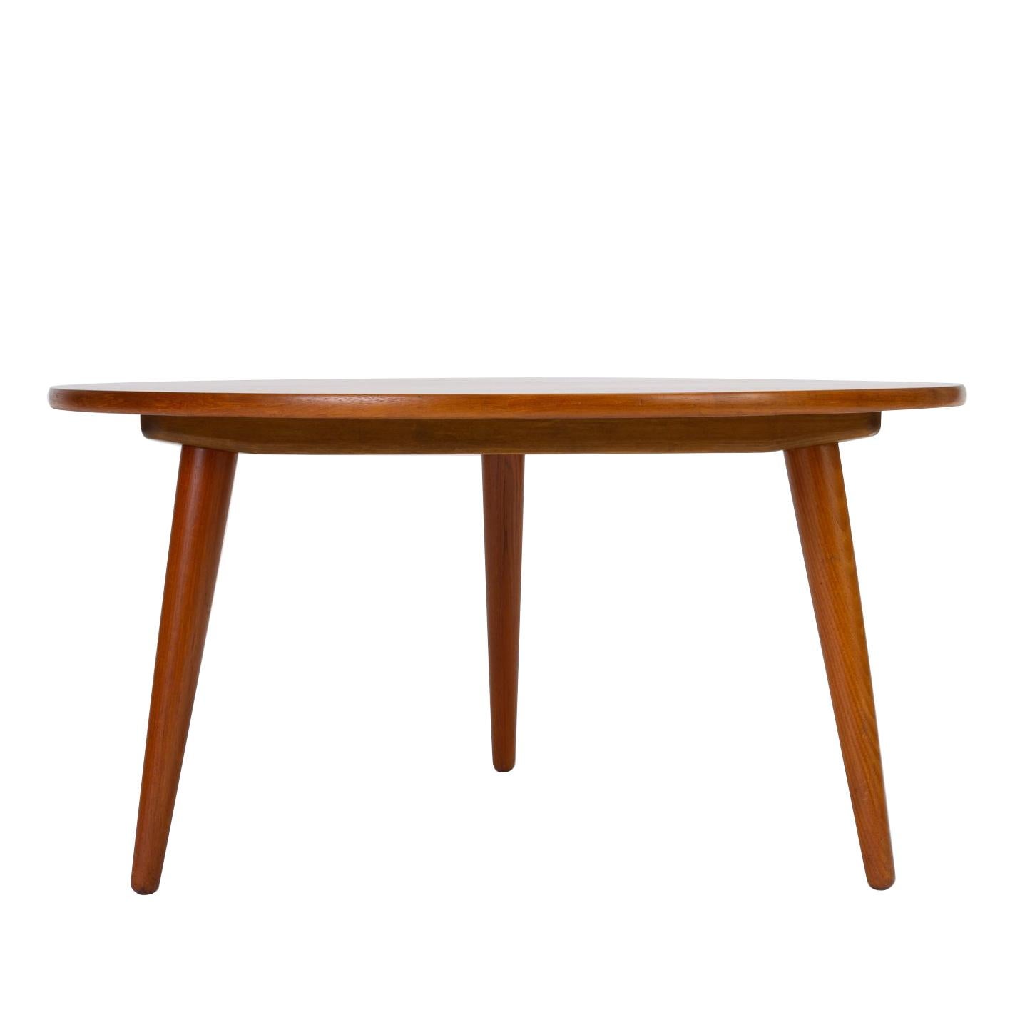 Hans Wegner Three-Legged Teak Coffee Table for Andreas Tuck