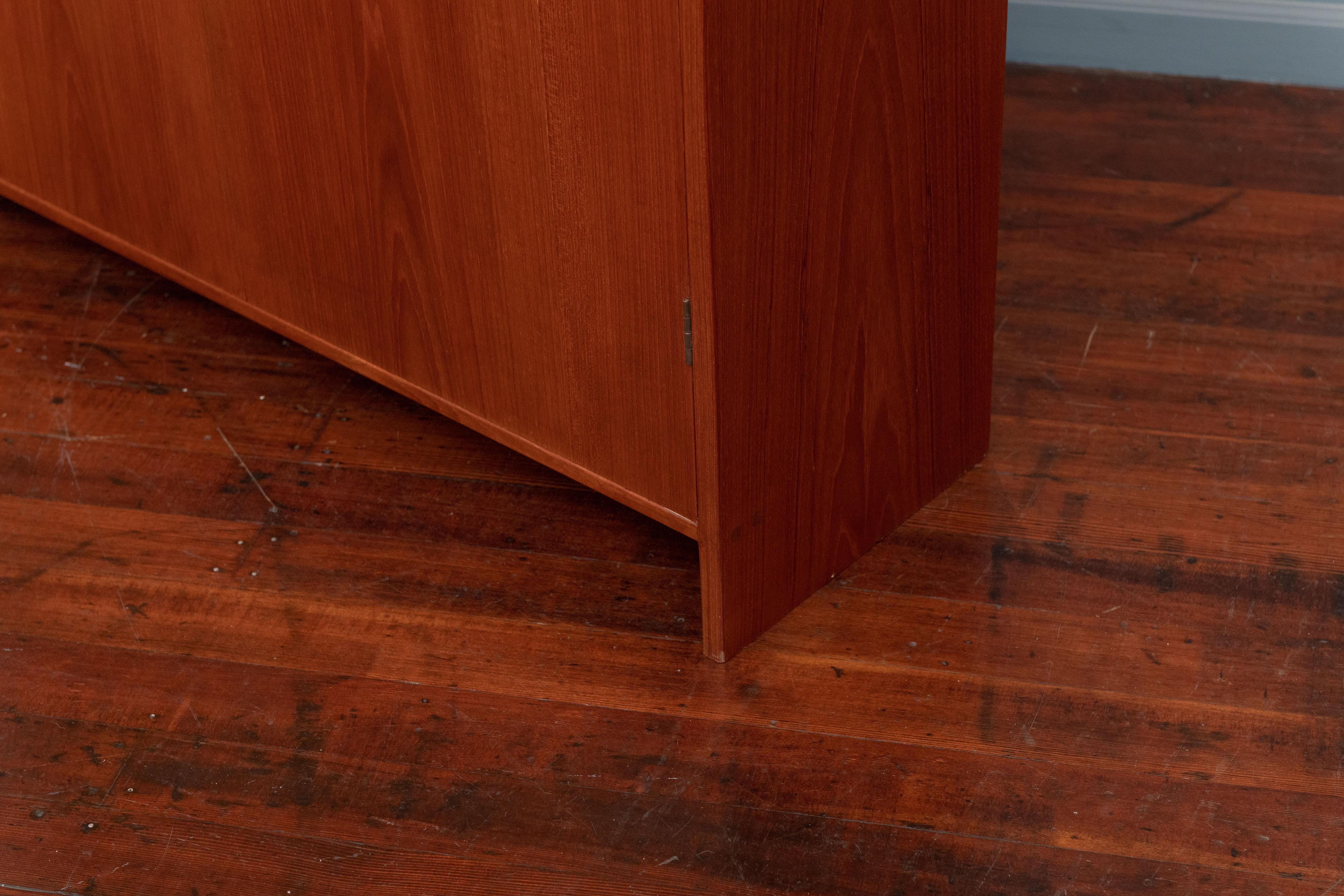 Hans Wegner Two Door Cabinet for RY Mobler 2