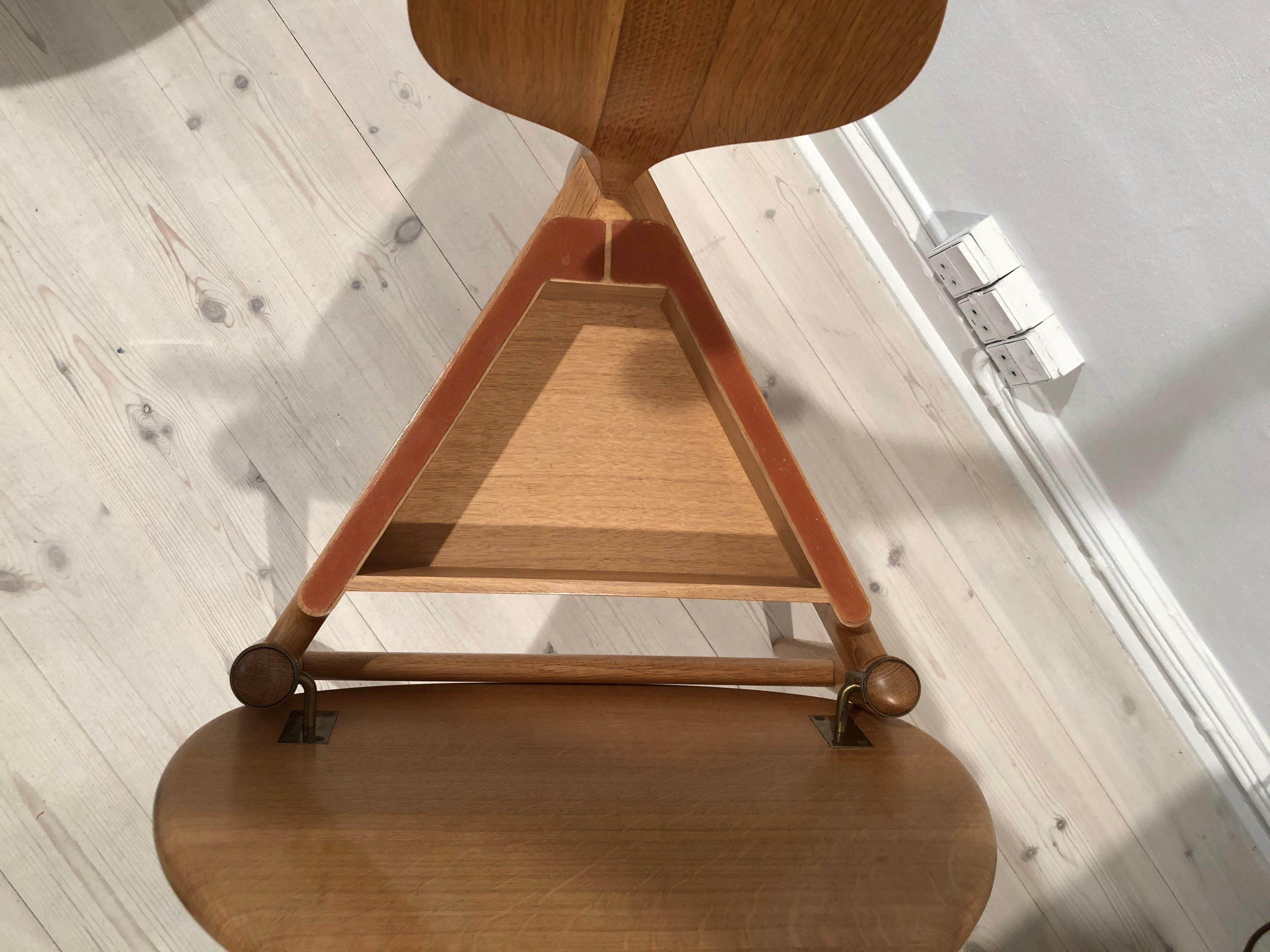 Scandinavian Modern Hans Wegner 'Valet Chair' in Solid Oak for Johannes Hansen, 1953 For Sale