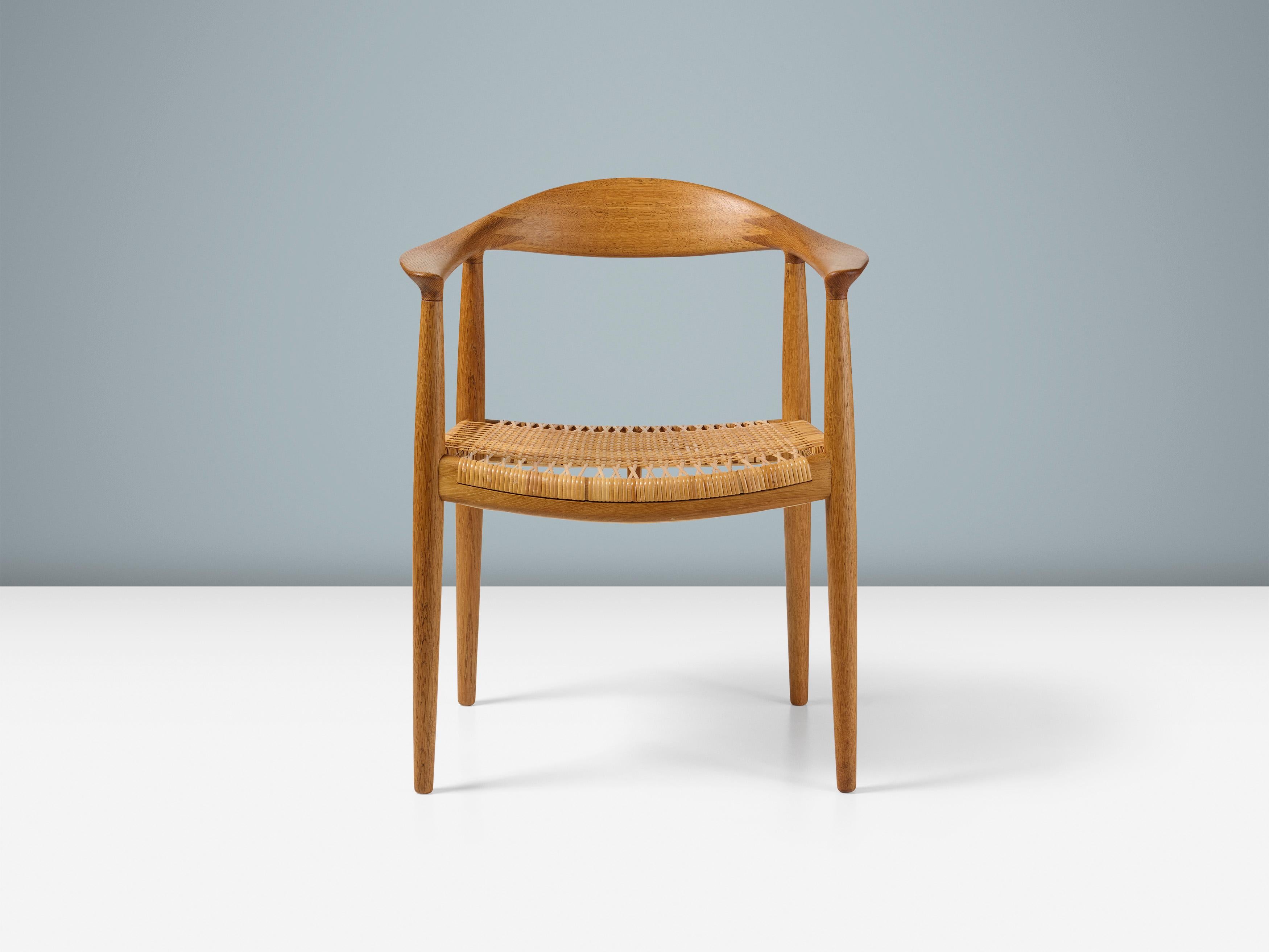Hans J. Wegner - Model JH-501: 