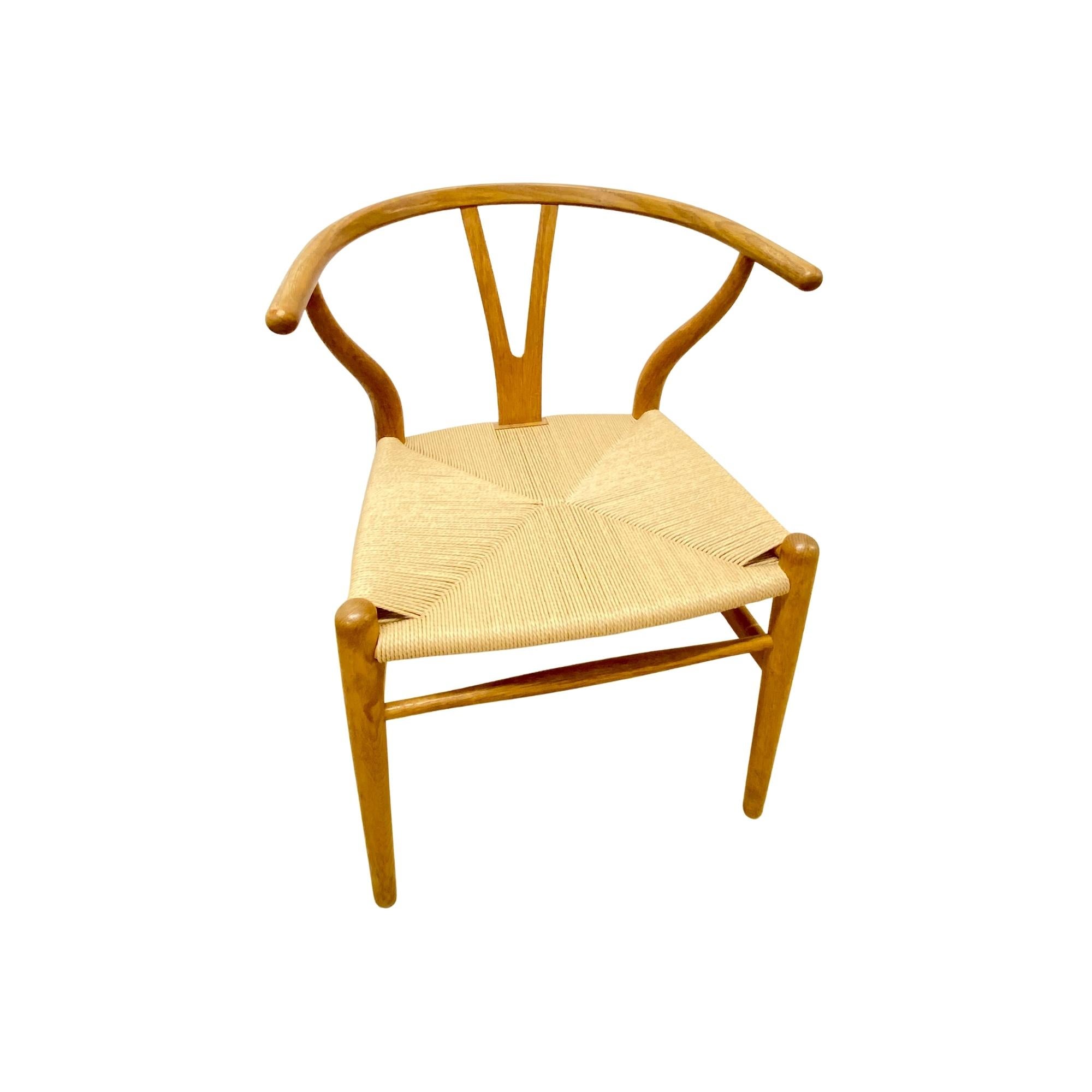 Hans Wegner vintage Wishbone CH-24 pour Carl Hansen, édition des années 1970 en vente 4