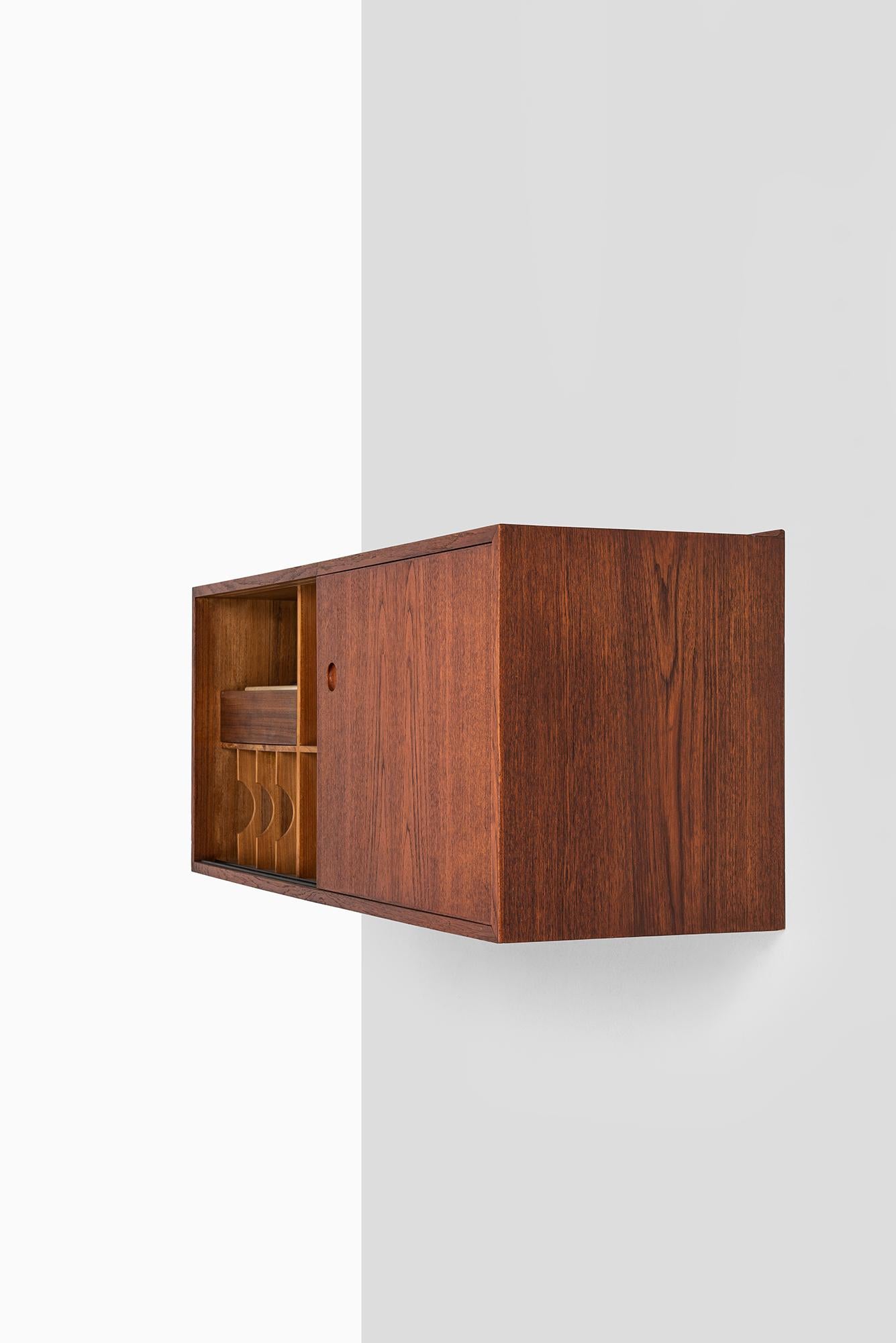 wall mounted sideboard