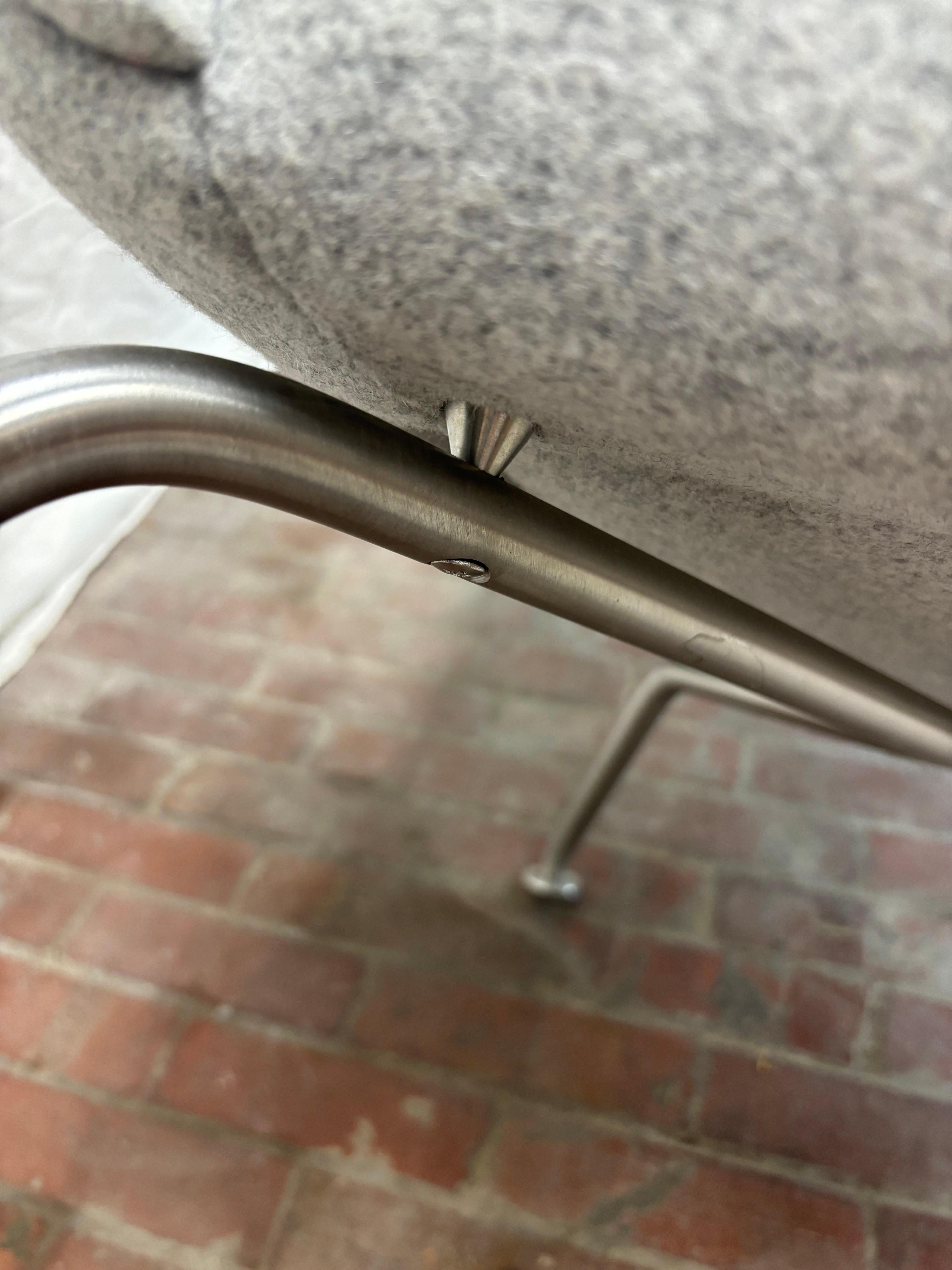 Chaise à oreilles Hans Wegner pour Carl Hansen en vente 2