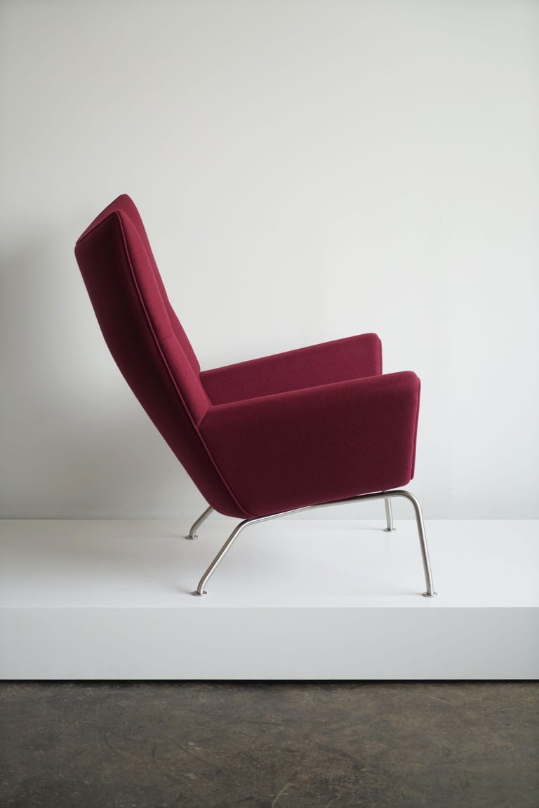 Hans Wegner Wing Chair for Carl Hansen and Sons, Model Ch445 For Sale