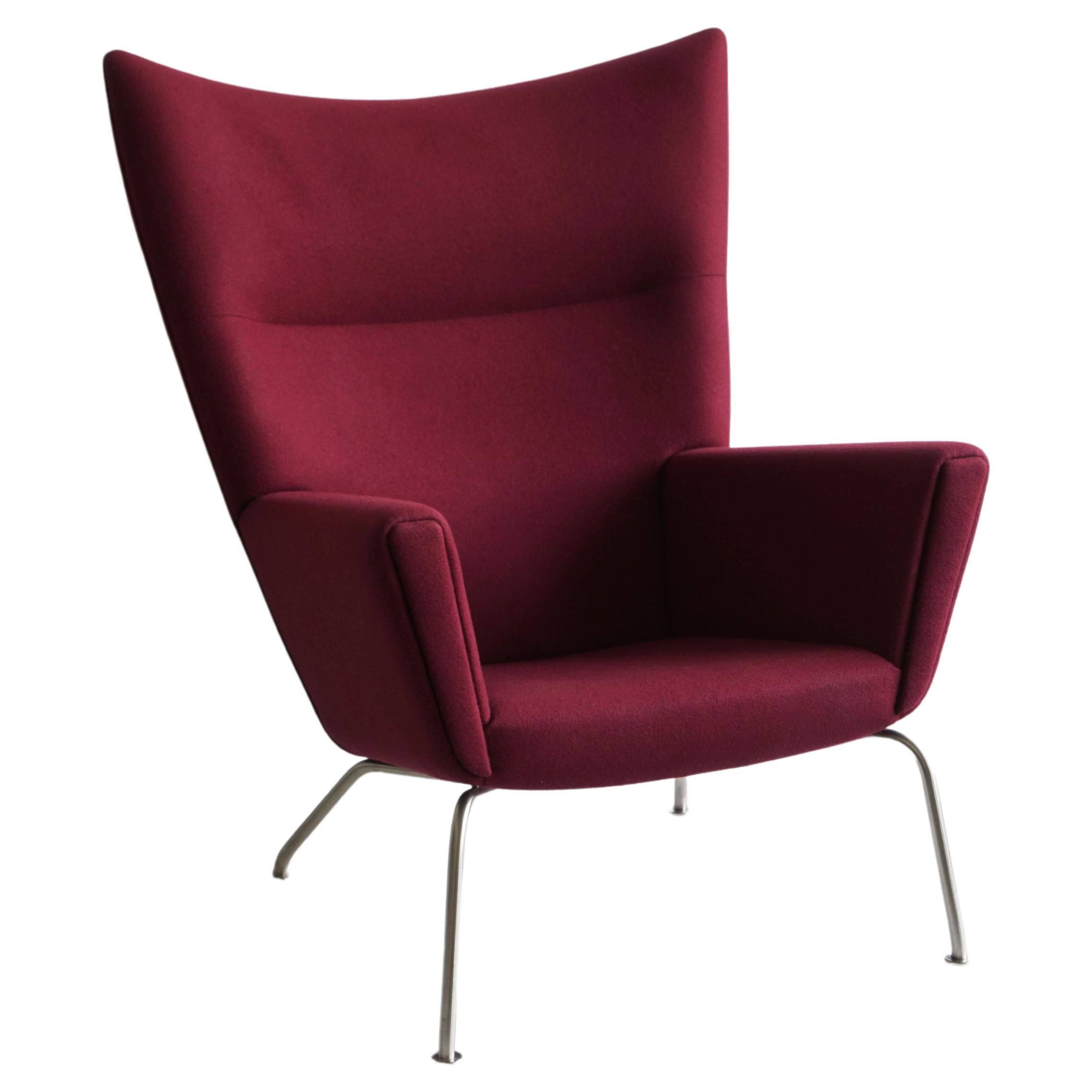 Hans Wegner Wing Chair for Carl Hansen & Sons, Model Ch445 For Sale