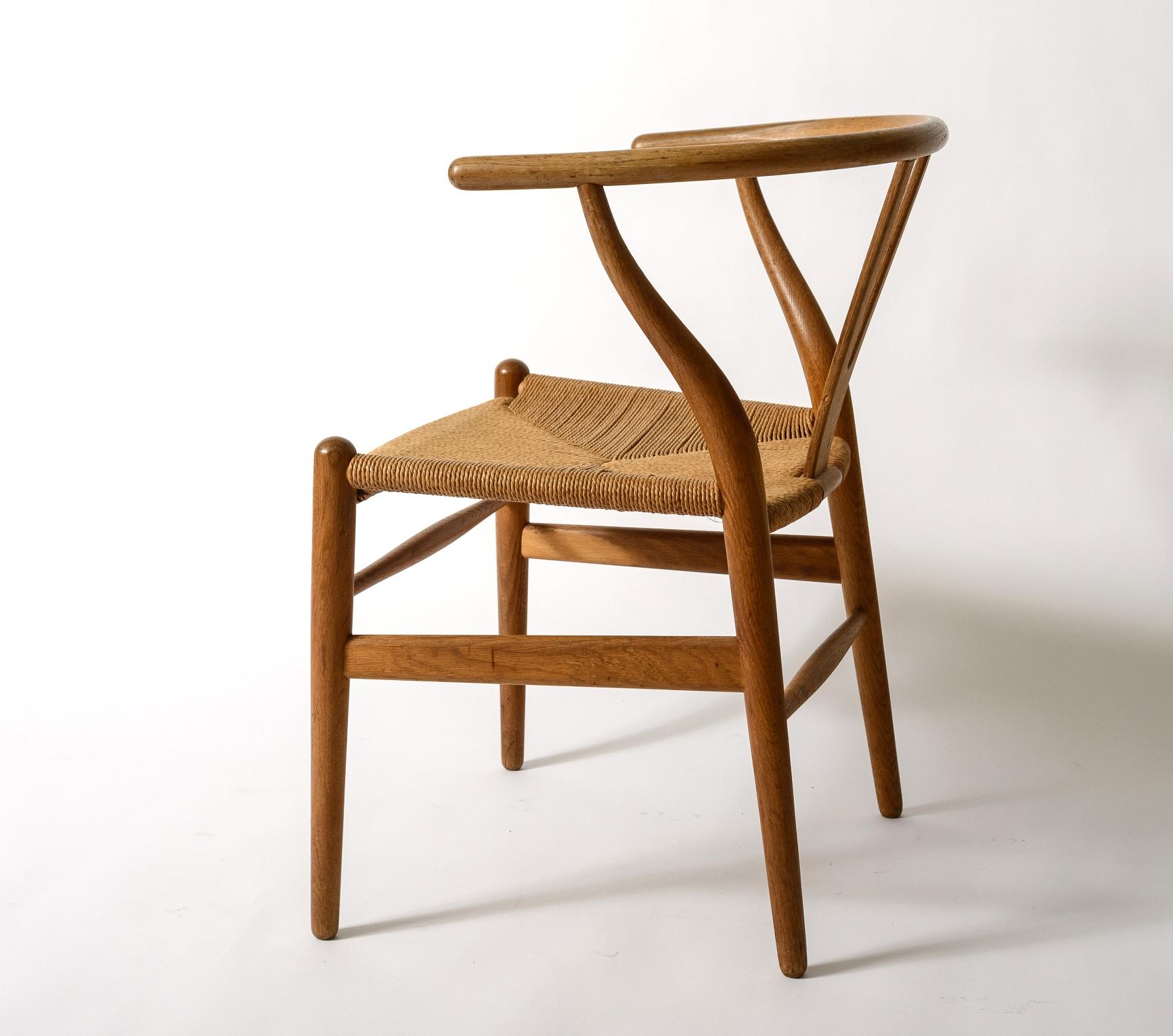 Hans Wegner Wishbone Chair In Good Condition For Sale In West Palm Beach, FL