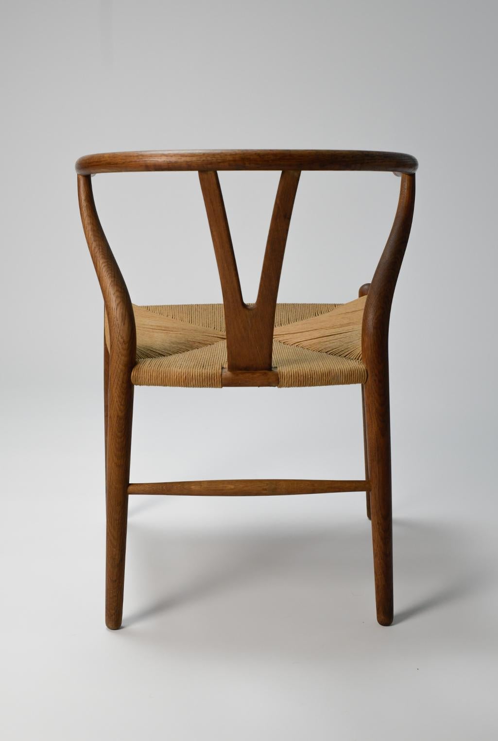 Hans Wegner Wishbone Chairs by Carl Hansen and Son In Good Condition In Los Angeles, CA