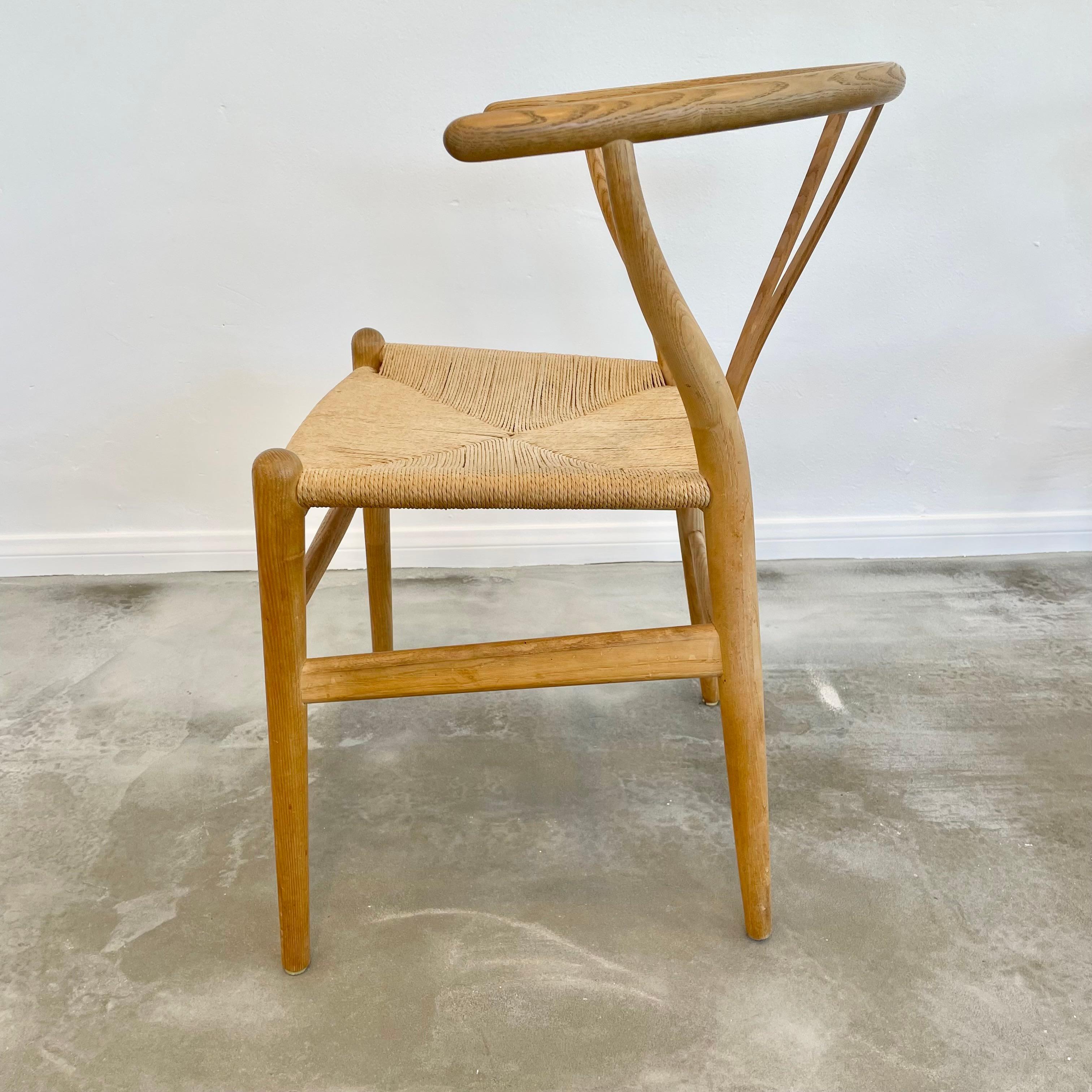 Hans Wegner Wishbone chairs by Carl Hansen & Søn 6