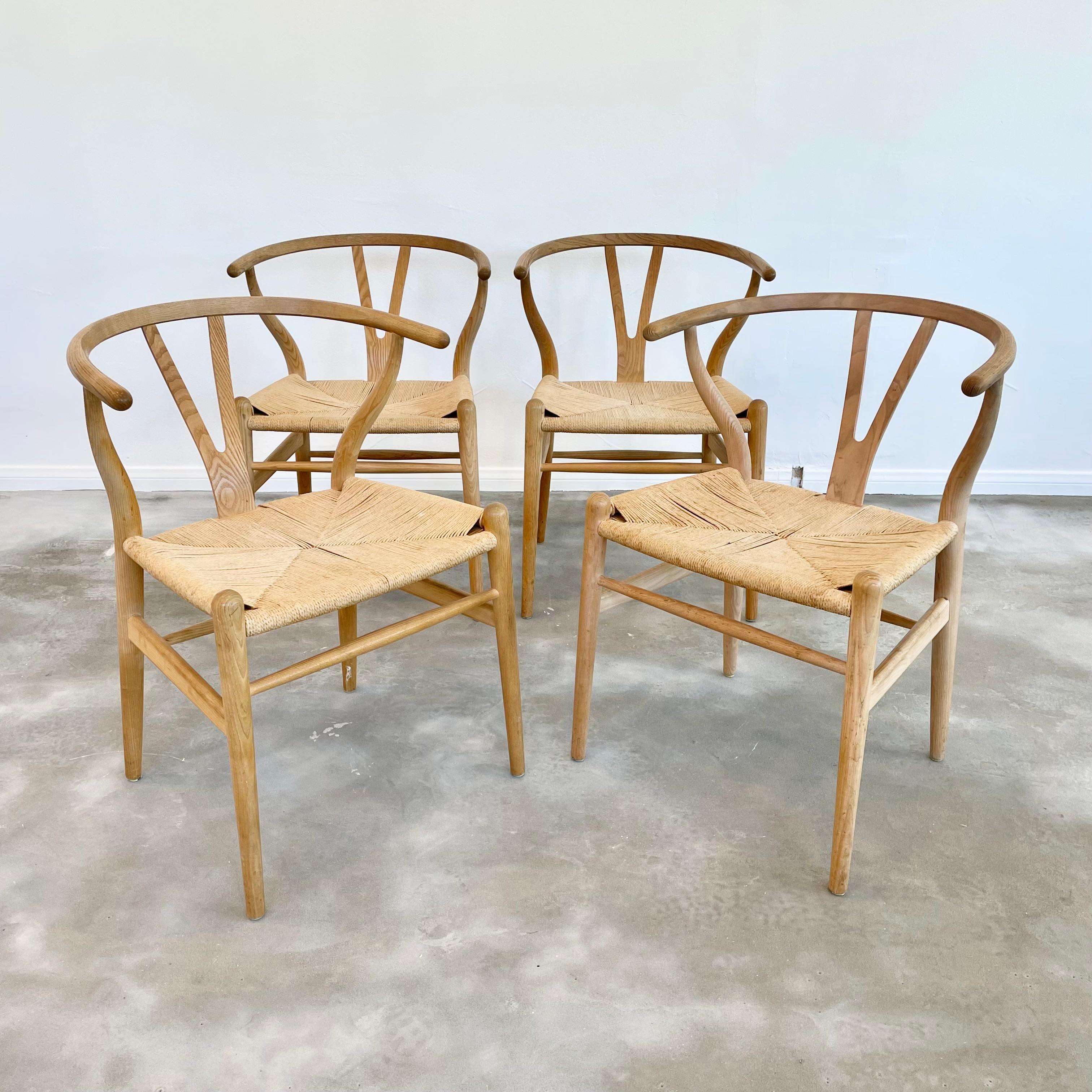 Hans Wegner Wishbone chairs by Carl Hansen & Søn In Good Condition In Los Angeles, CA