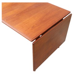 Hans Wegner's Rare Compact Dining Table for Andreas Tuck