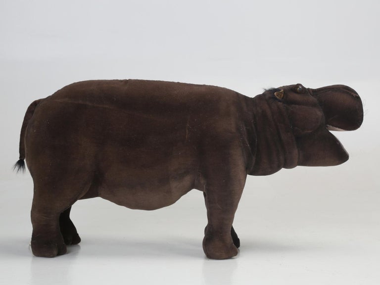 Hansa Mechanical - Hippopotamus écharpe à volants, près de 10 cm de long -  En vente sur 1stDibs