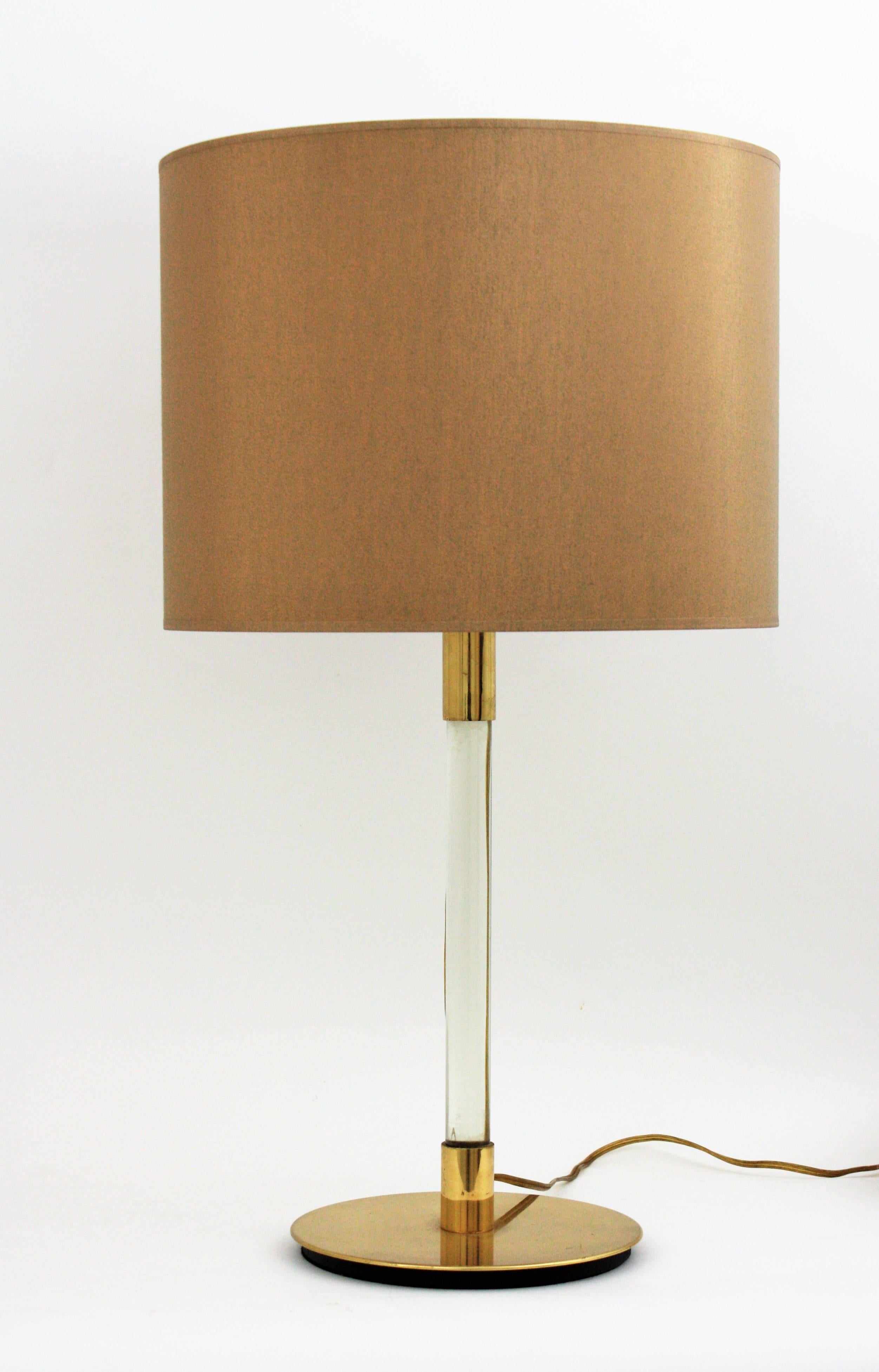 20ième siècle Lampe de table Hansen en verre et laiton en vente