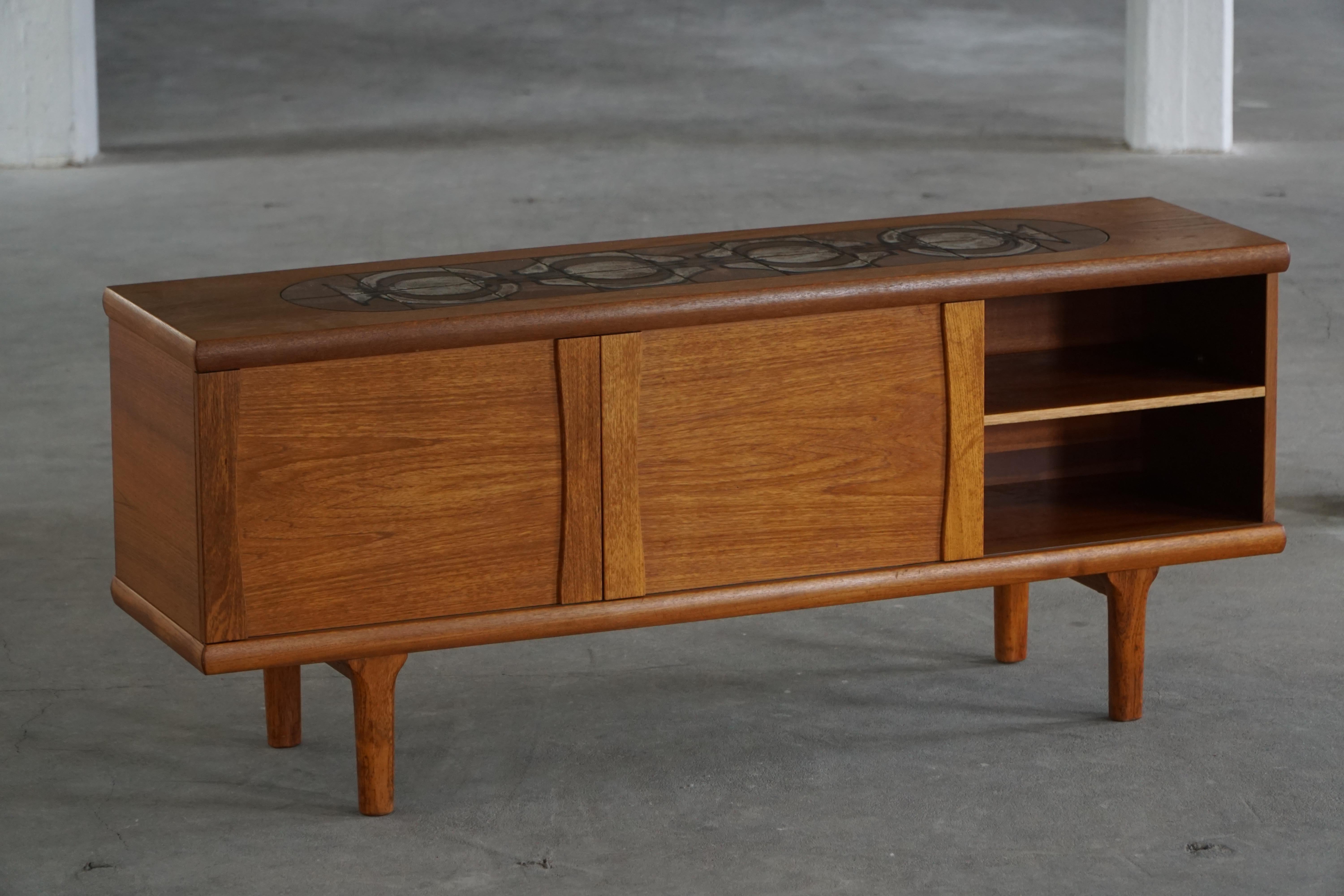 Hansen & Hansen, crédence autoportante en teck, modernité danoise du milieu du siècle, années 1960 en vente 5