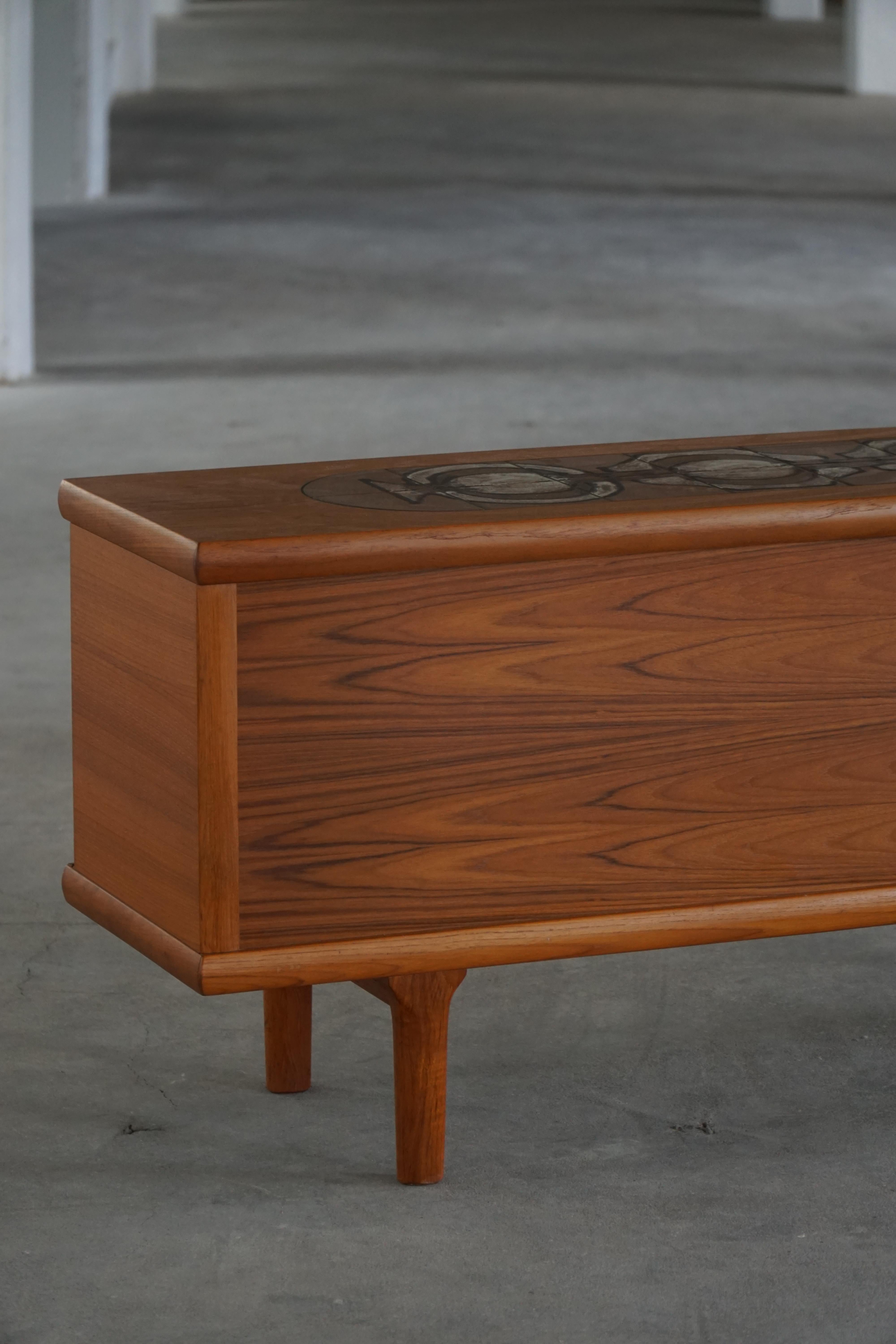 Hansen & Hansen, crédence autoportante en teck, modernité danoise du milieu du siècle, années 1960 en vente 8