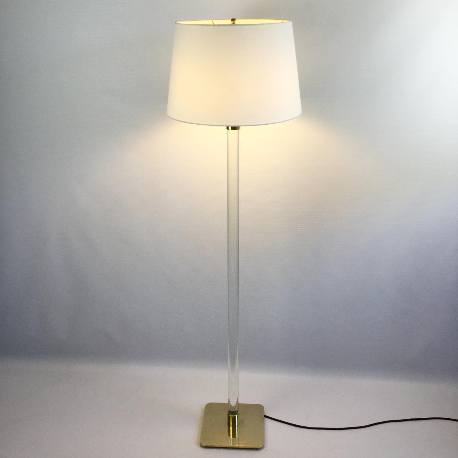 Américain Lampadaire Hansen en laiton et verre par Hansen Lighting Company, New York, 1970 en vente