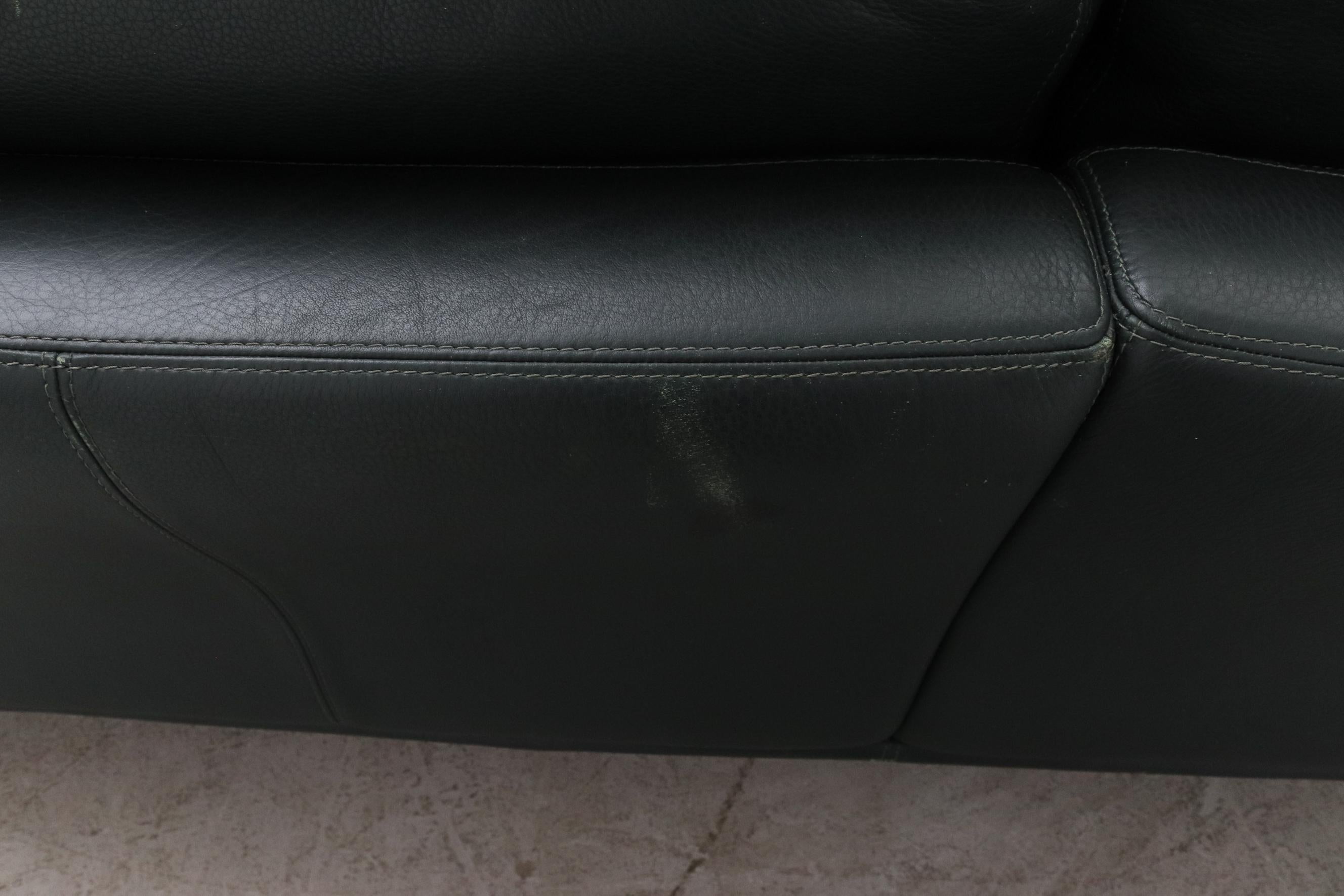Hansome Dark Green Leather Sofa by Molinari 8