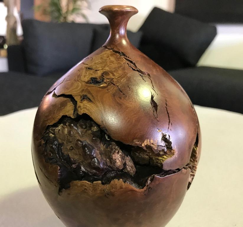 Hap Sakwa Burled Wood Turned Vase In Good Condition In Studio City, CA