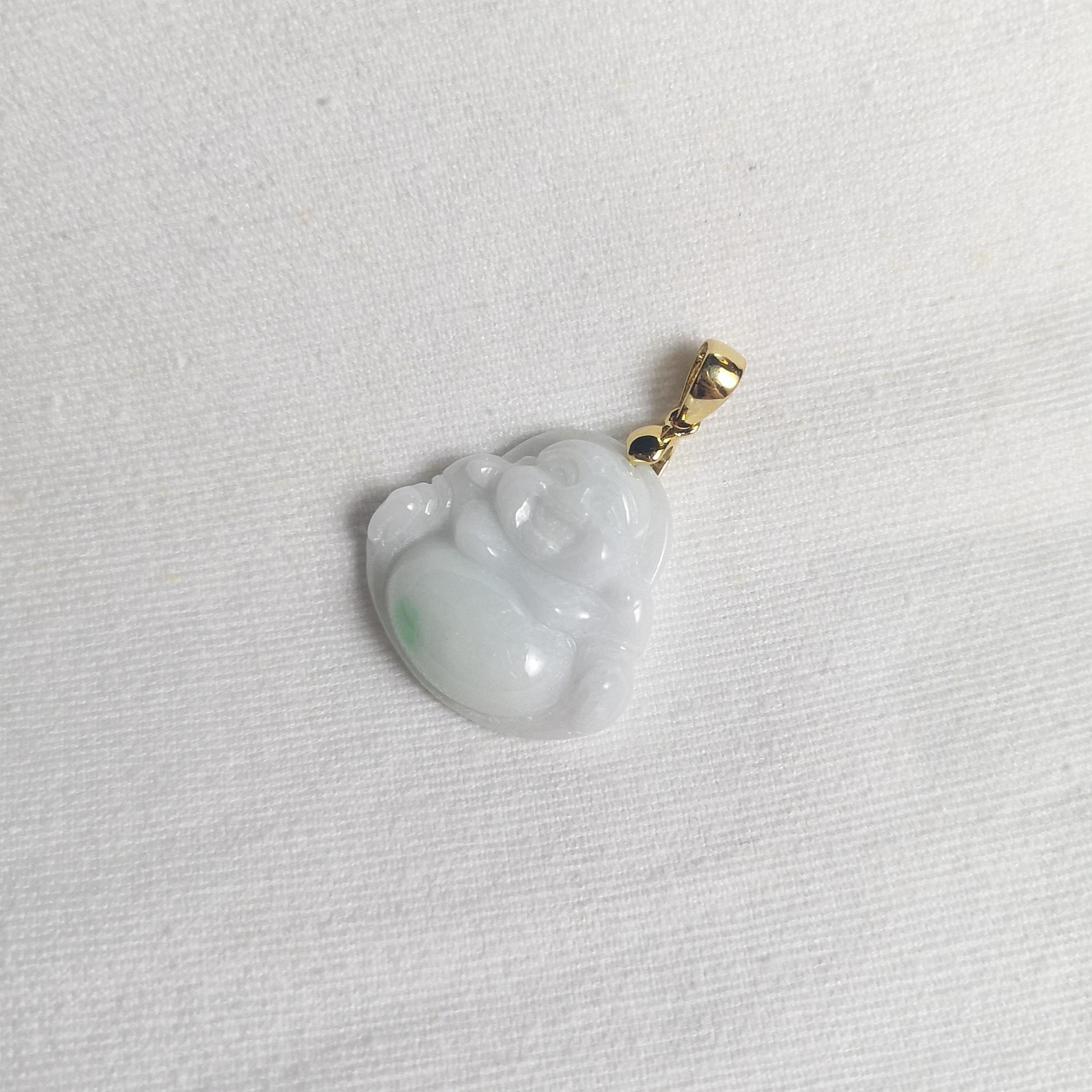 Taglio misto Ciondolo di giada Happy Buddha con montatura in oro 14K in vendita