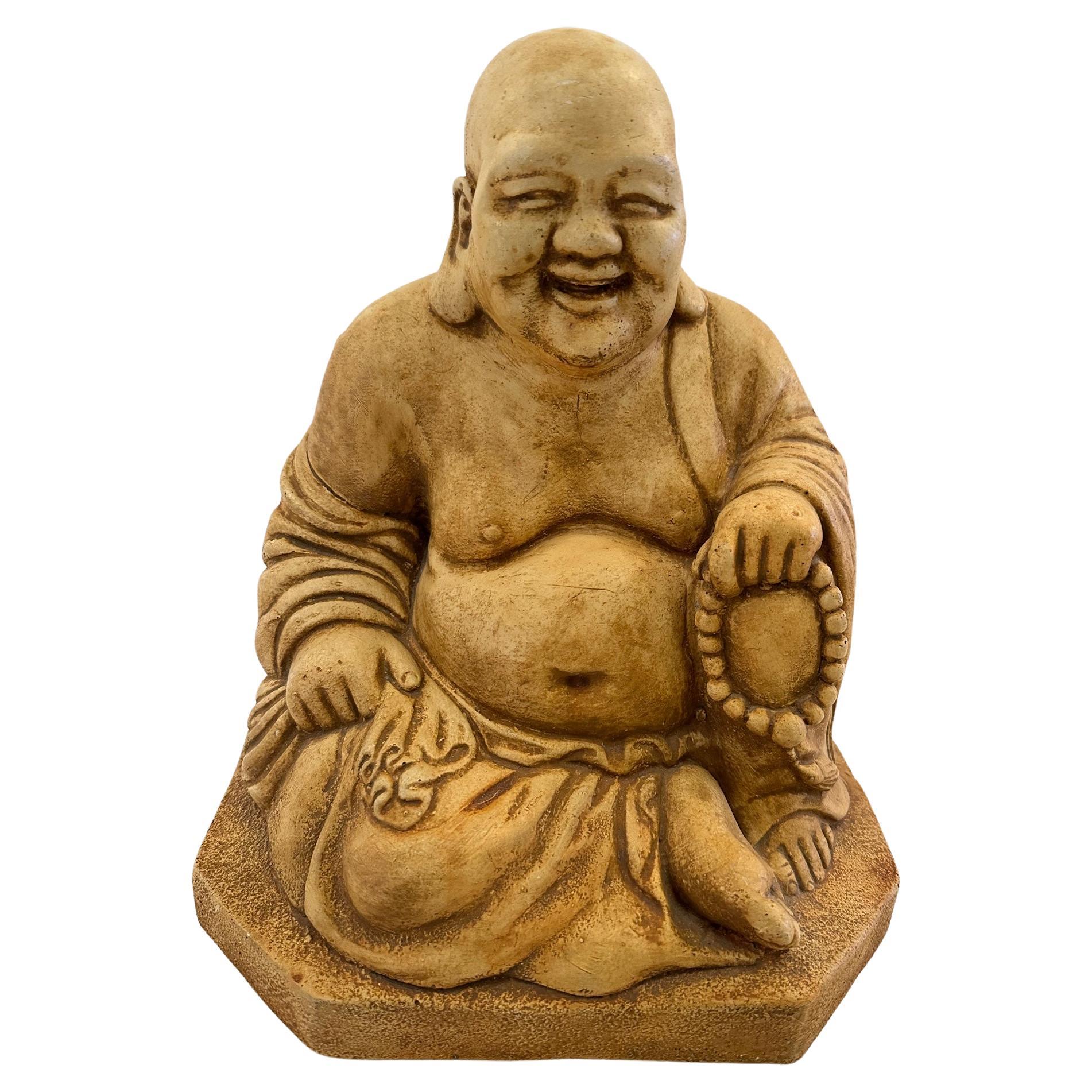 Sculpture de Bouddha en pierre moulée Happy en vente