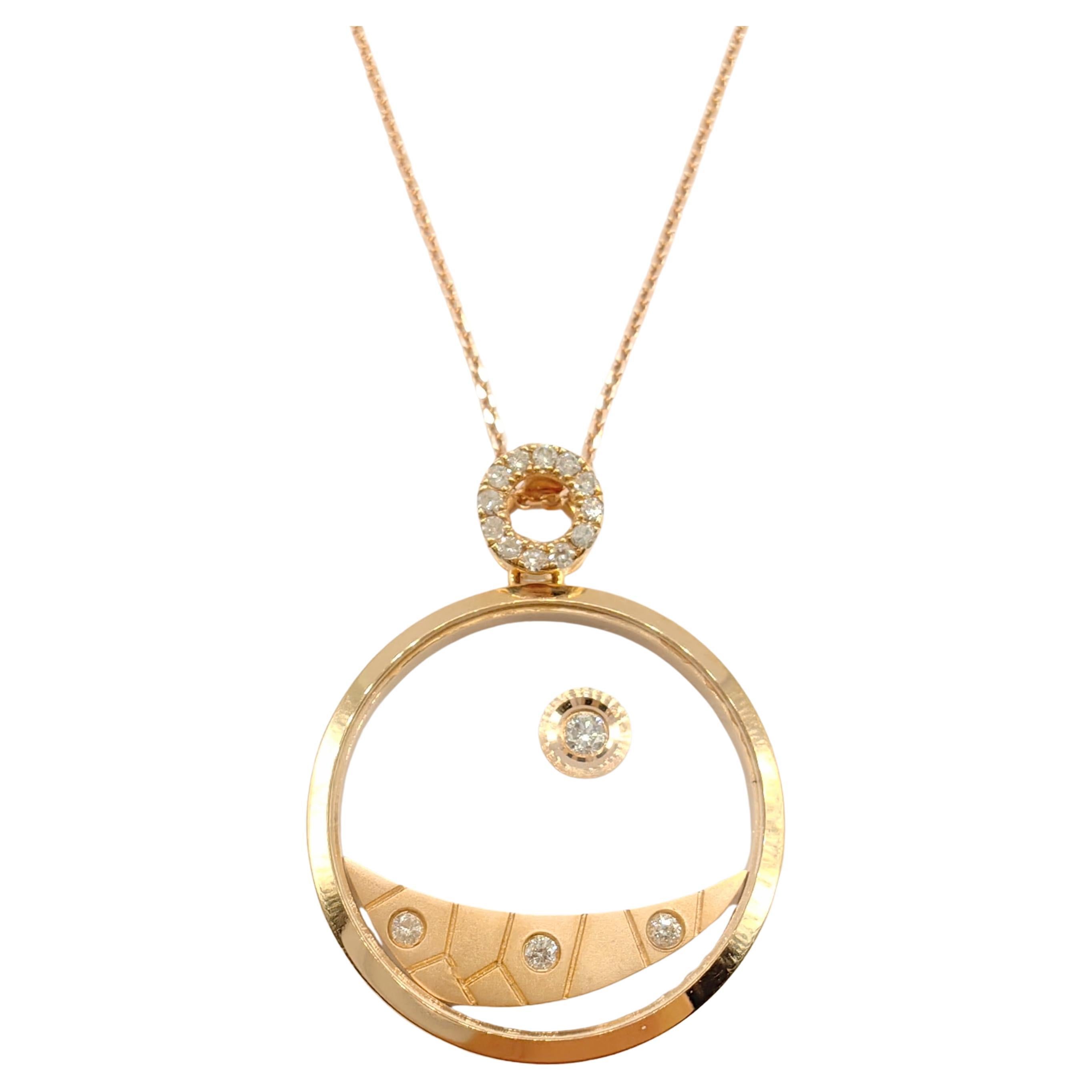Happy Diamonds Dune & Moon Pendant Necklace in 18K Rose Gold For Sale