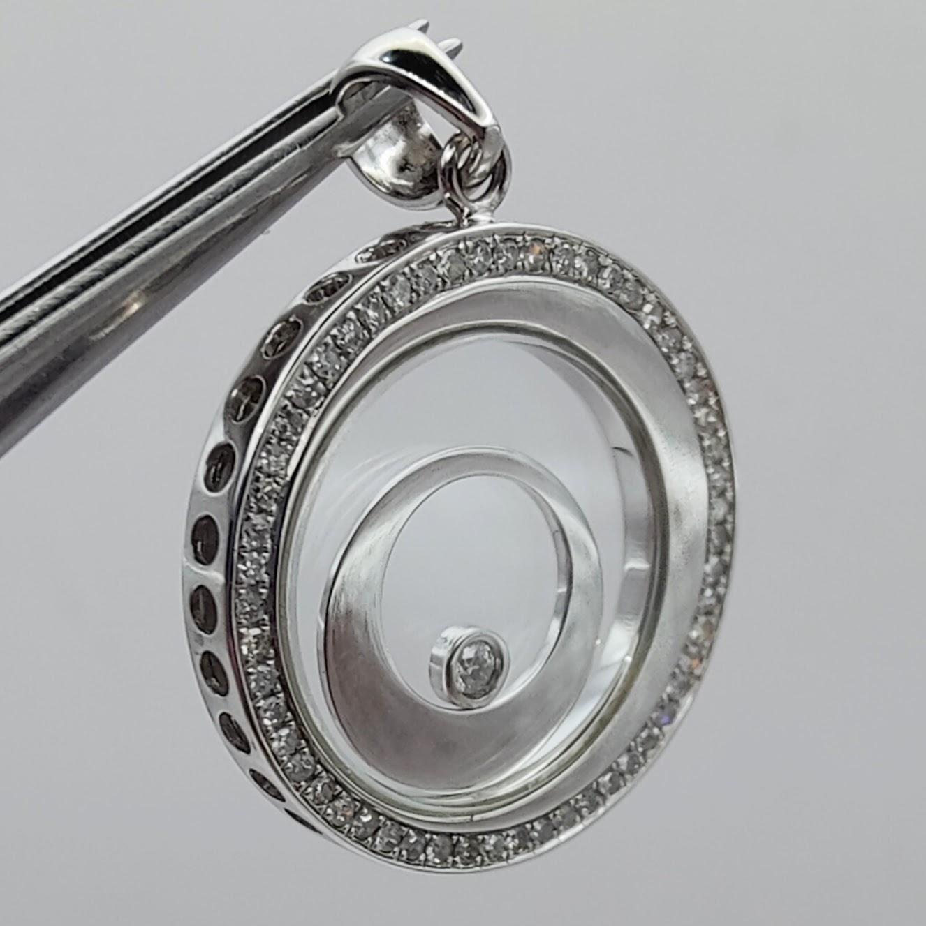 Happy Diamonds Eccentric Circles Necklace Pendant in 18K White Gold For Sale 4