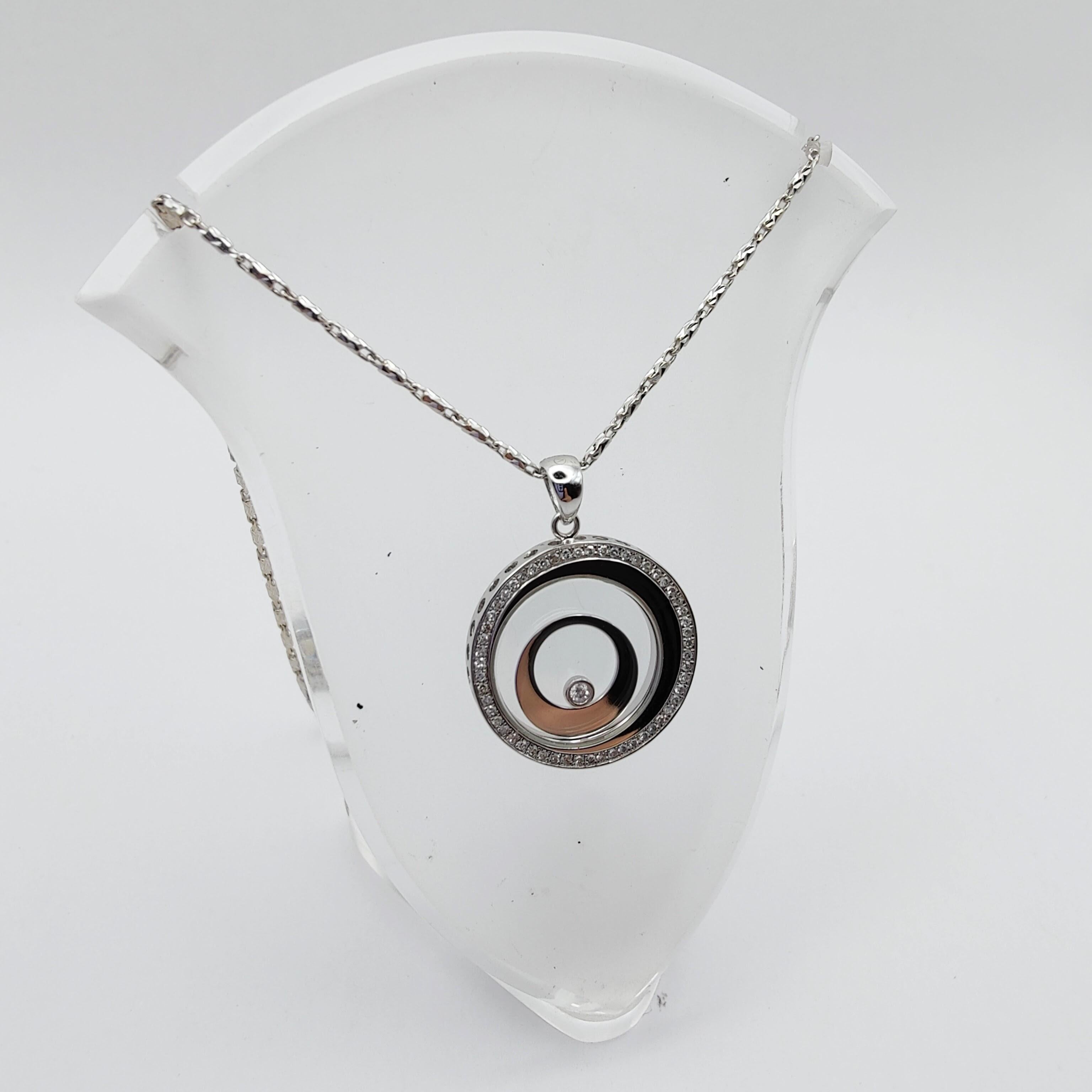 Happy Diamonds Eccentric Circles Necklace Pendant in 18K White Gold For Sale 2
