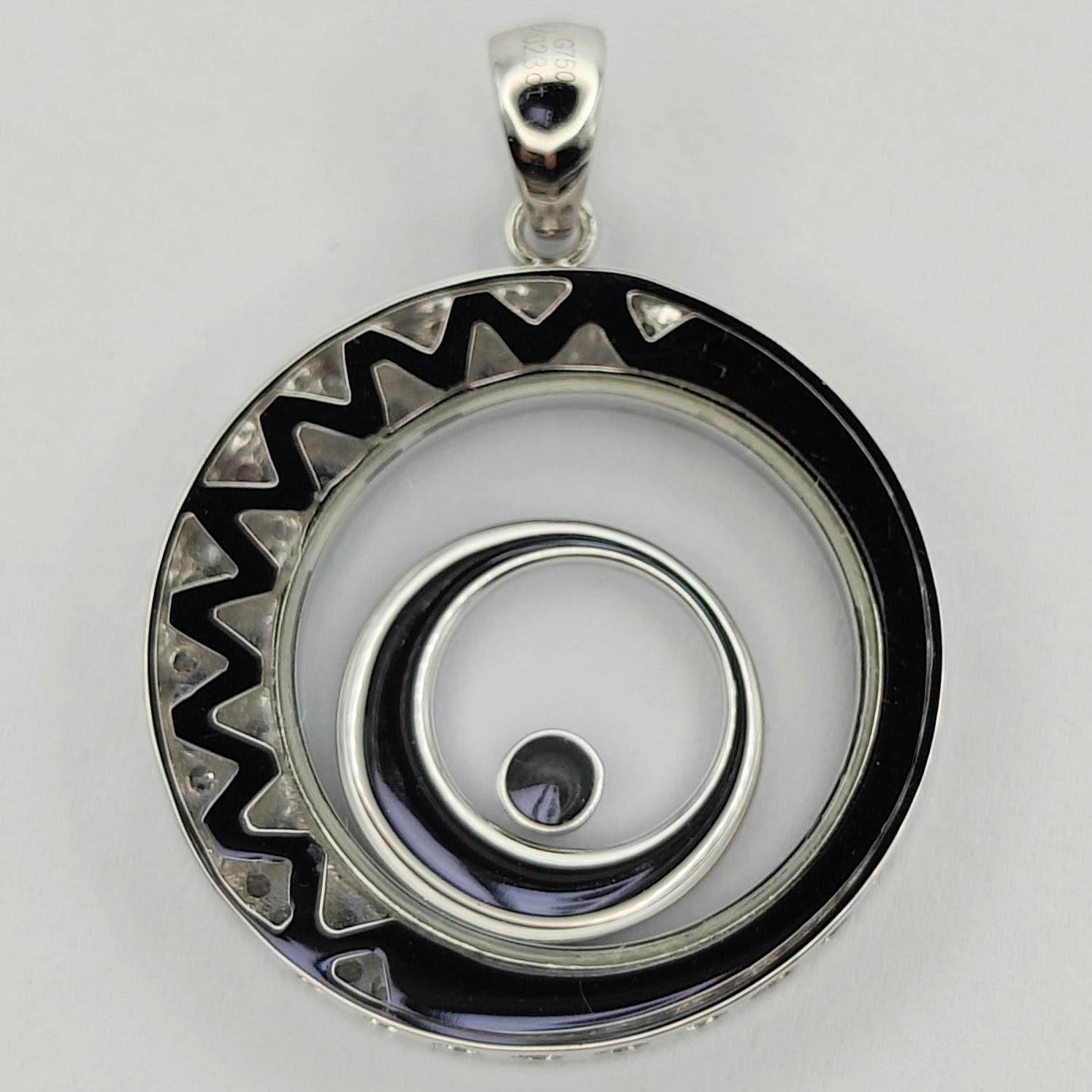 Contemporaneo Ciondolo per collana Happy Diamonds a forma di cerchi eccentrici in oro bianco 18K in vendita