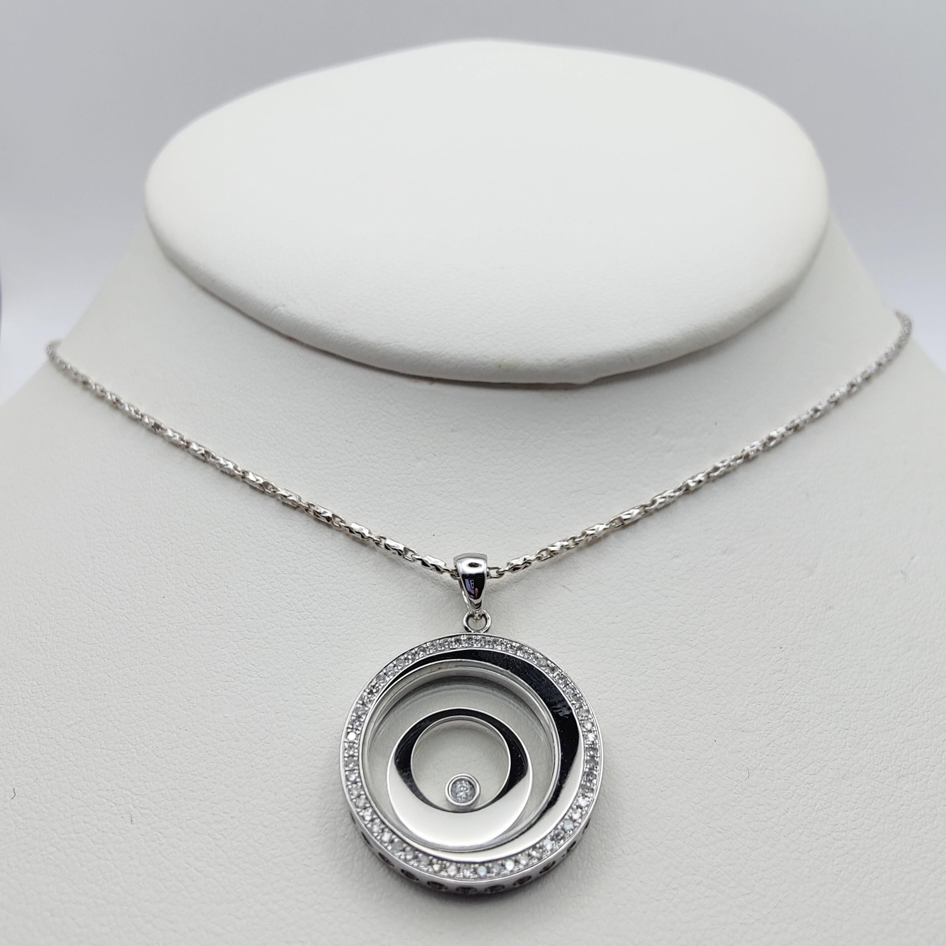 Donna Ciondolo per collana Happy Diamonds a forma di cerchi eccentrici in oro bianco 18K in vendita