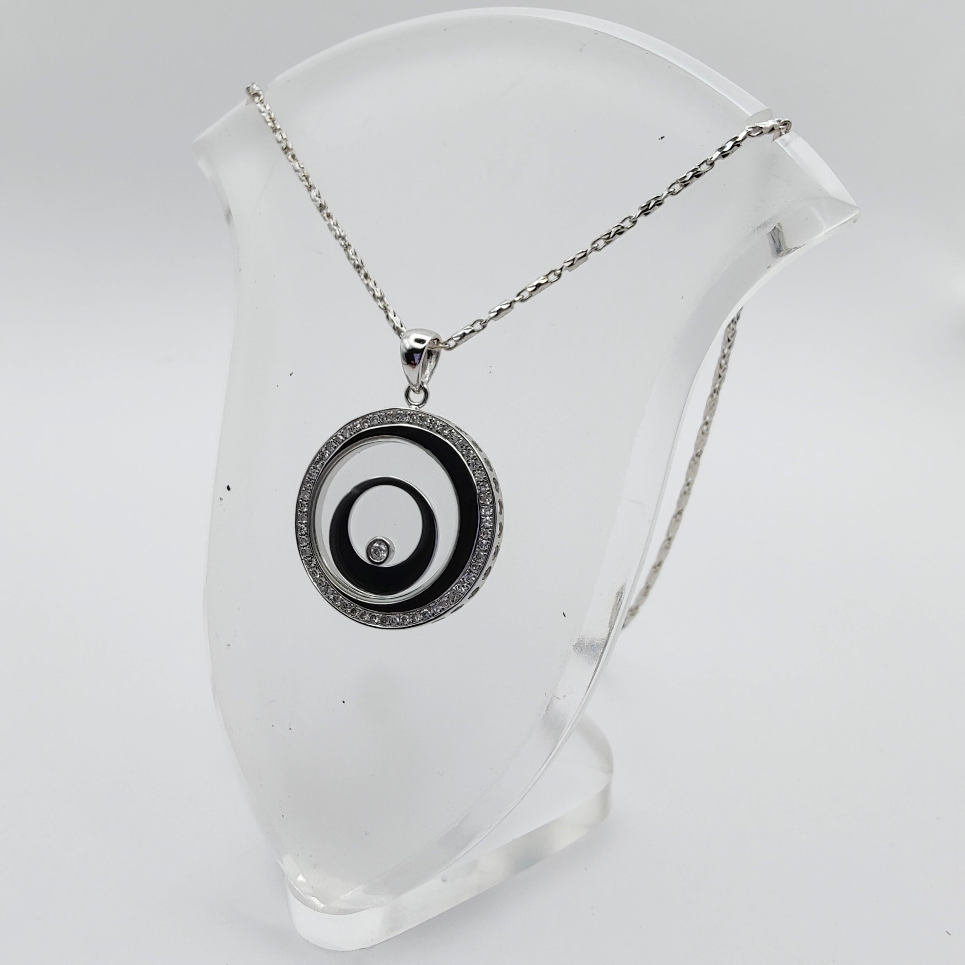 Ciondolo per collana Happy Diamonds a forma di cerchi eccentrici in oro bianco 18K in vendita 1