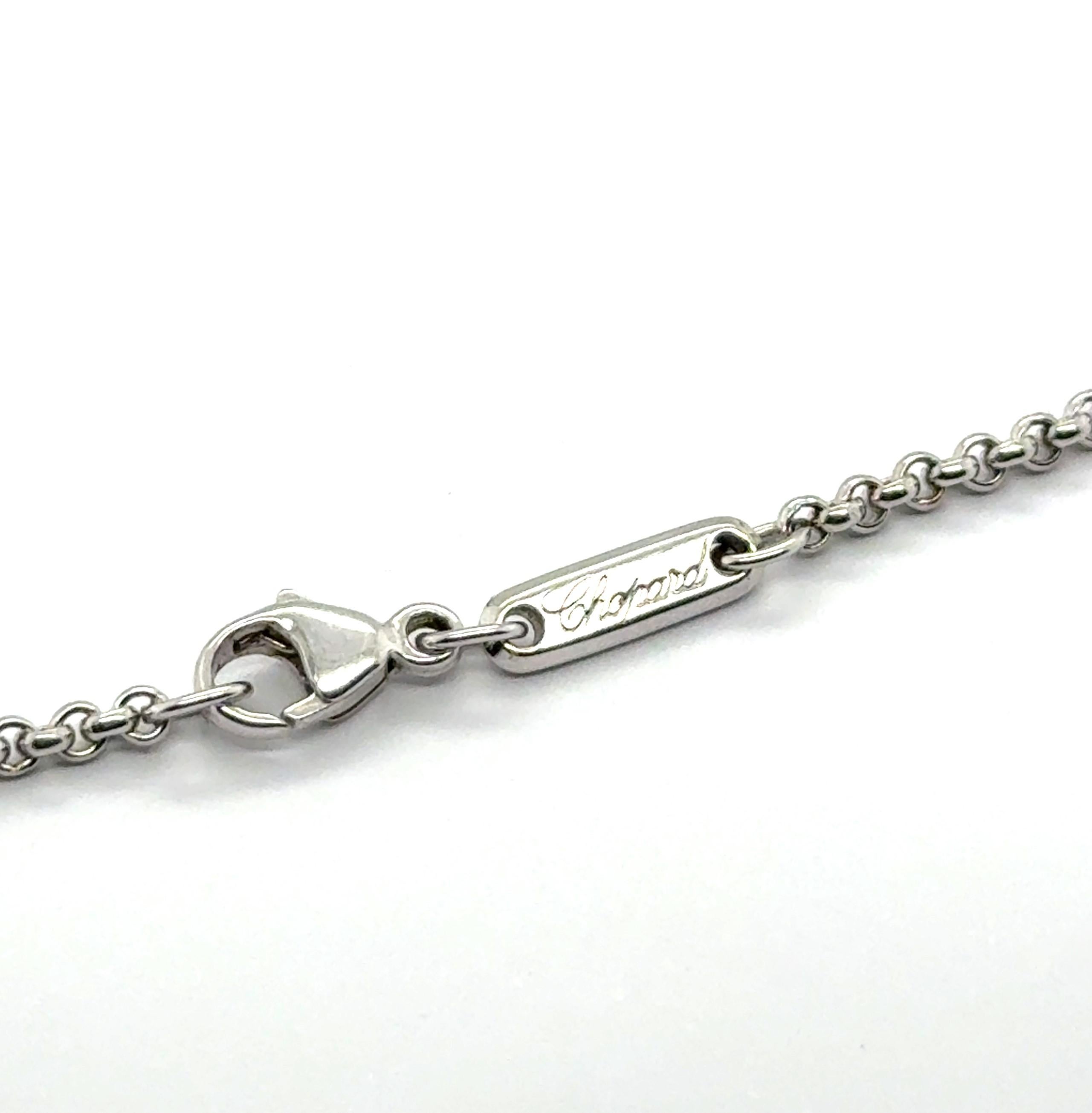 Collana con ciondolo Happy Diamonds in oro bianco 18K di Chopard in vendita 4