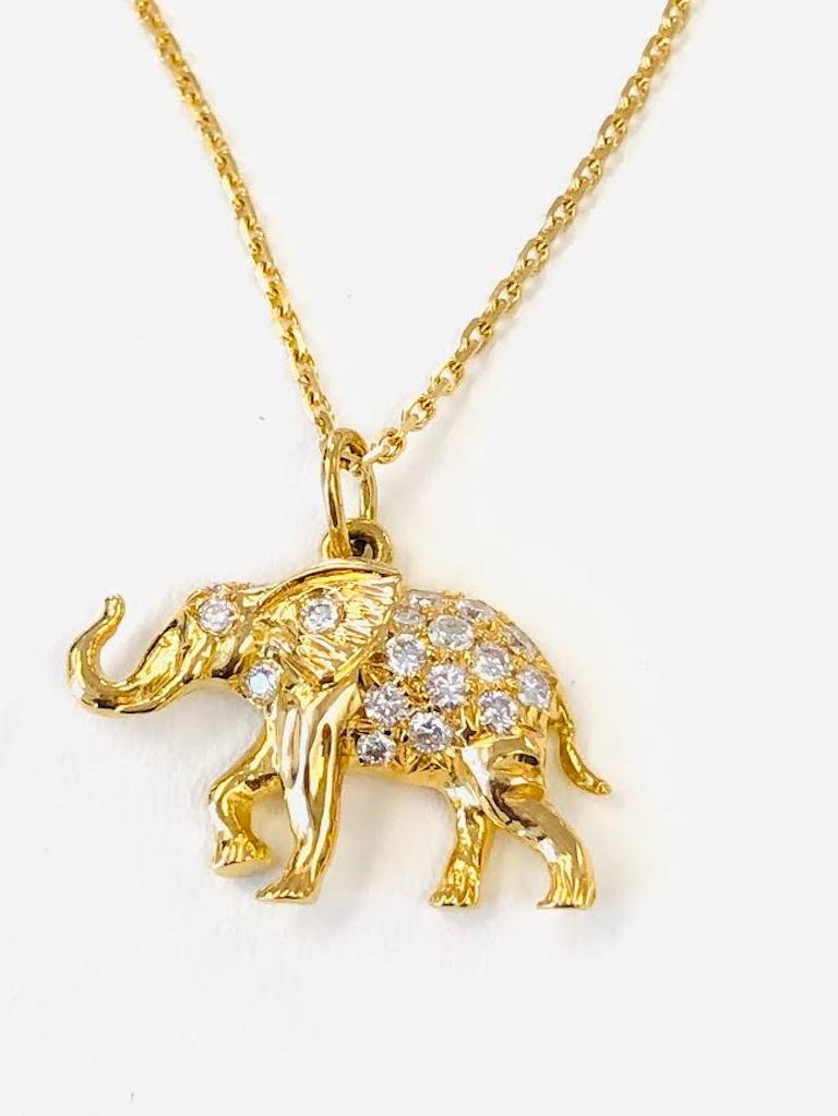 18 Karat Gold Diamond Happy Elephant Pendant Necklace In New Condition For Sale In New York, NY