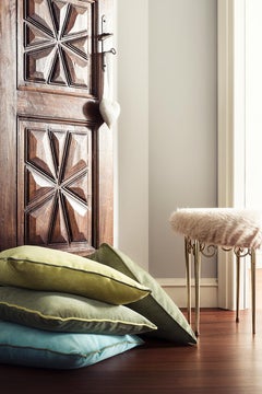 HAPPY FRAME Light Grey Velvet Cushion With Light Grey Piping