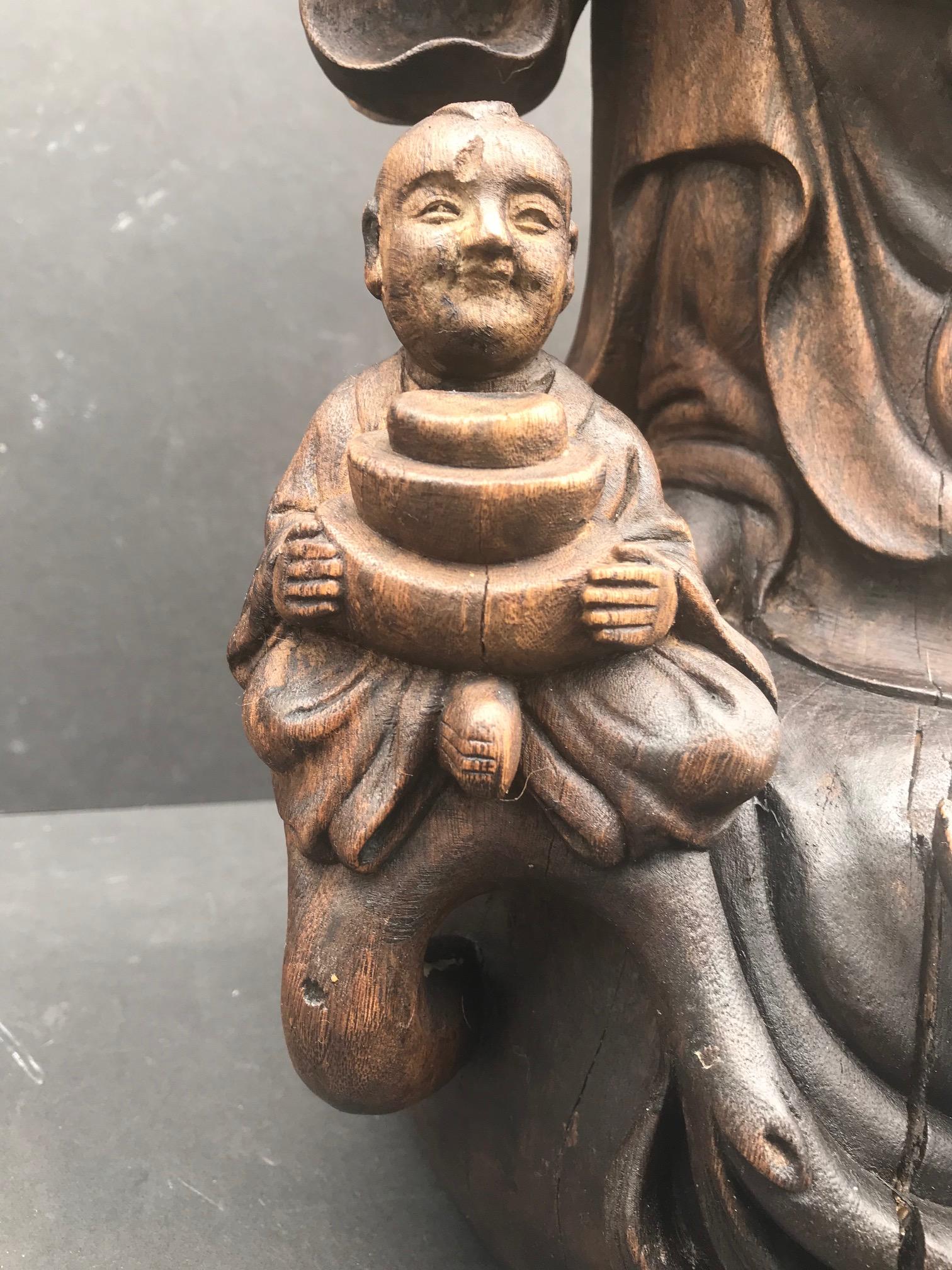 standing laughing buddha