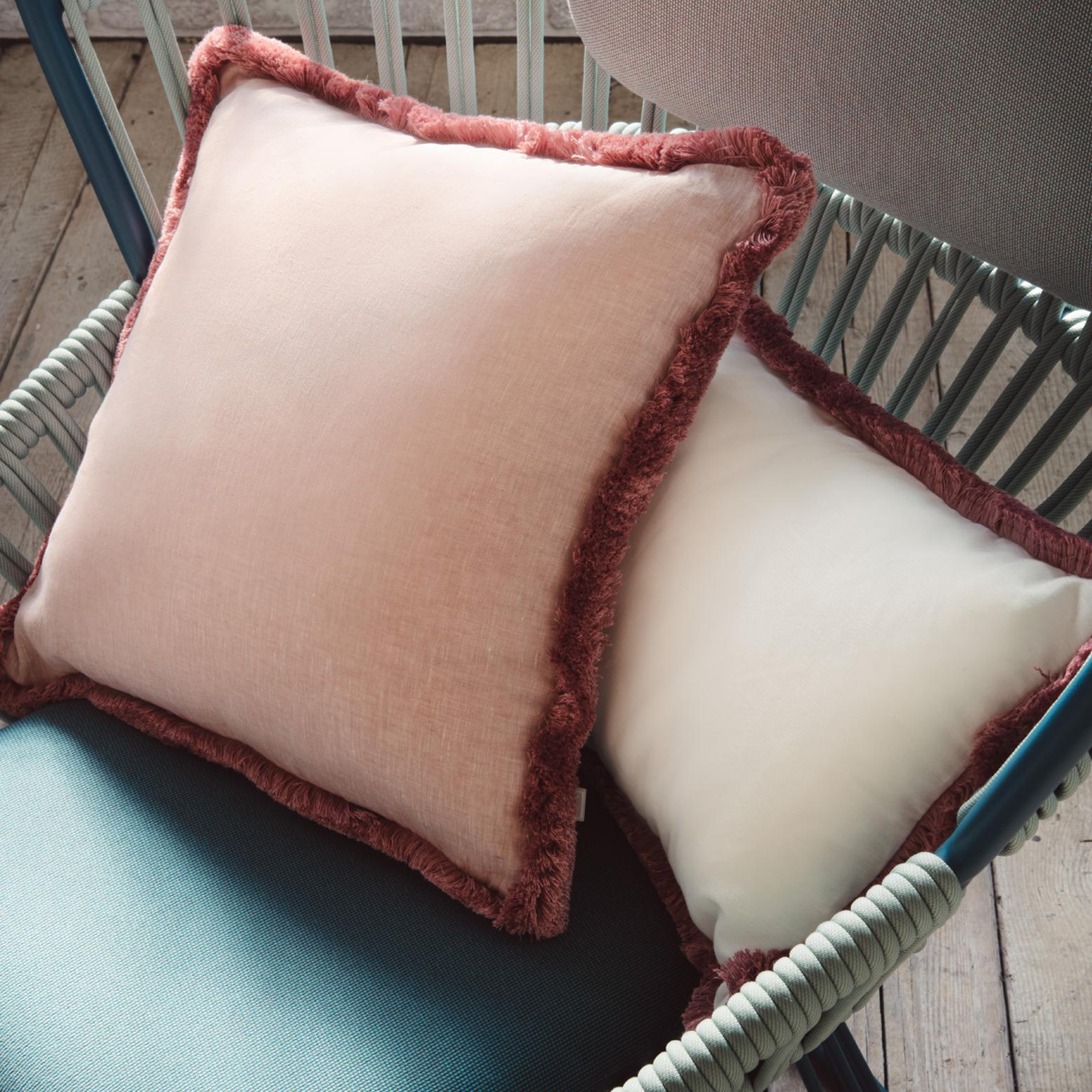 Happy Linen Pillow Beige mit beigen Fransen (Handgefertigt) im Angebot