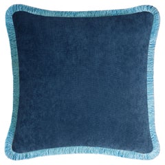 Happy Pillow 40 en velours bleu avec franges bleu clair