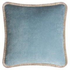Happy Pillow 40 en velours bleu clair avec franges beiges