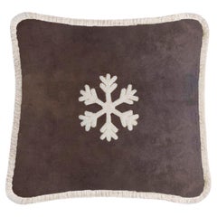 Happy Pillow Snowflake Velvet Brown mit beigefarbenen Fransen