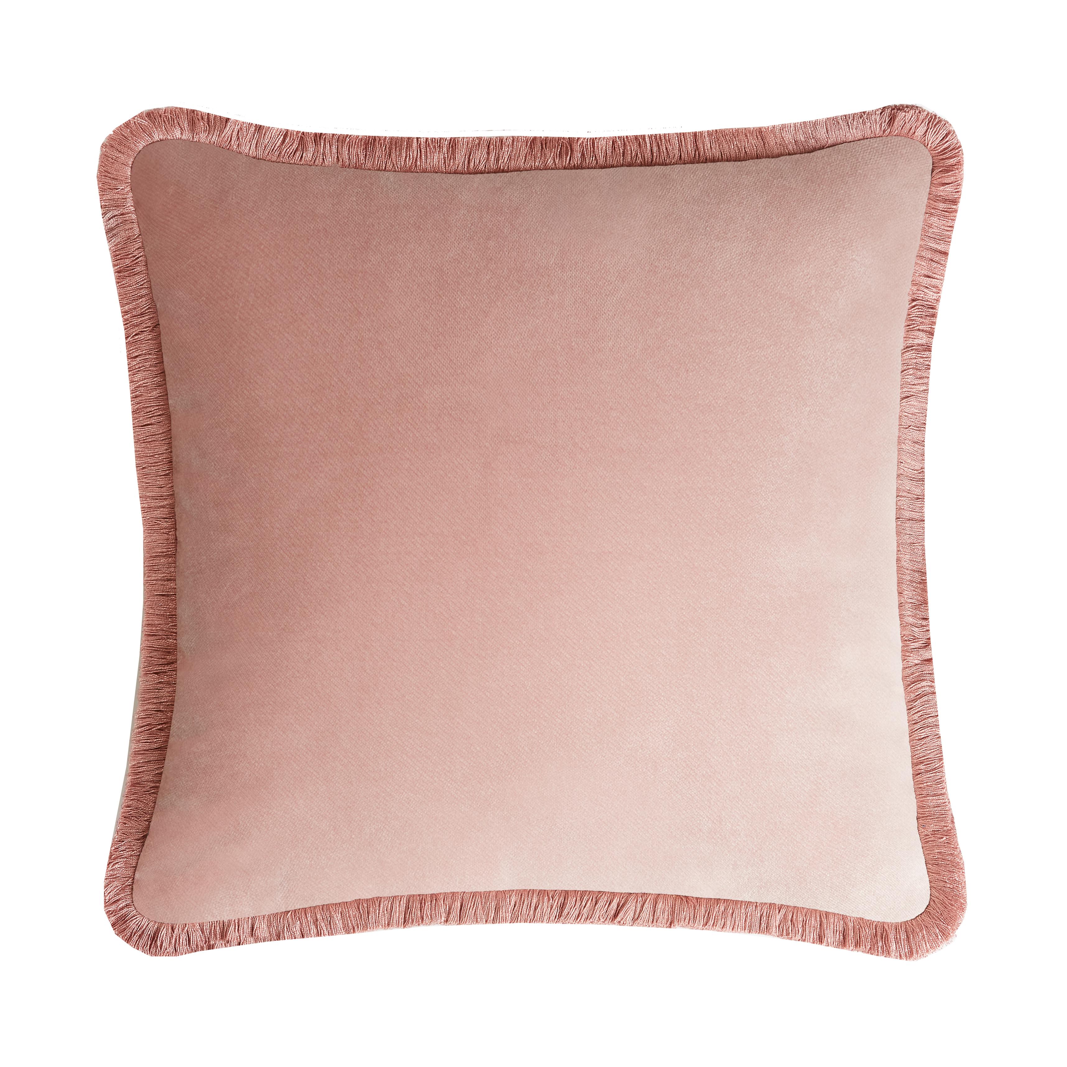 This exquisite square cushion will suit any decor with its neutral tones and refined allure. Padded with polyester fiber, the velvet removable cover boasts an elegant white color accented with a border of light pink trimming, resulting in an