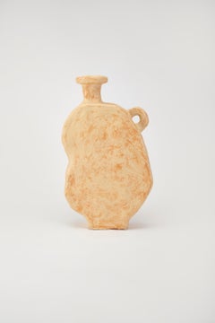 Vaso piatto grande arancione chiaro scolpito a mano in forma organica da Willem Van Hooff