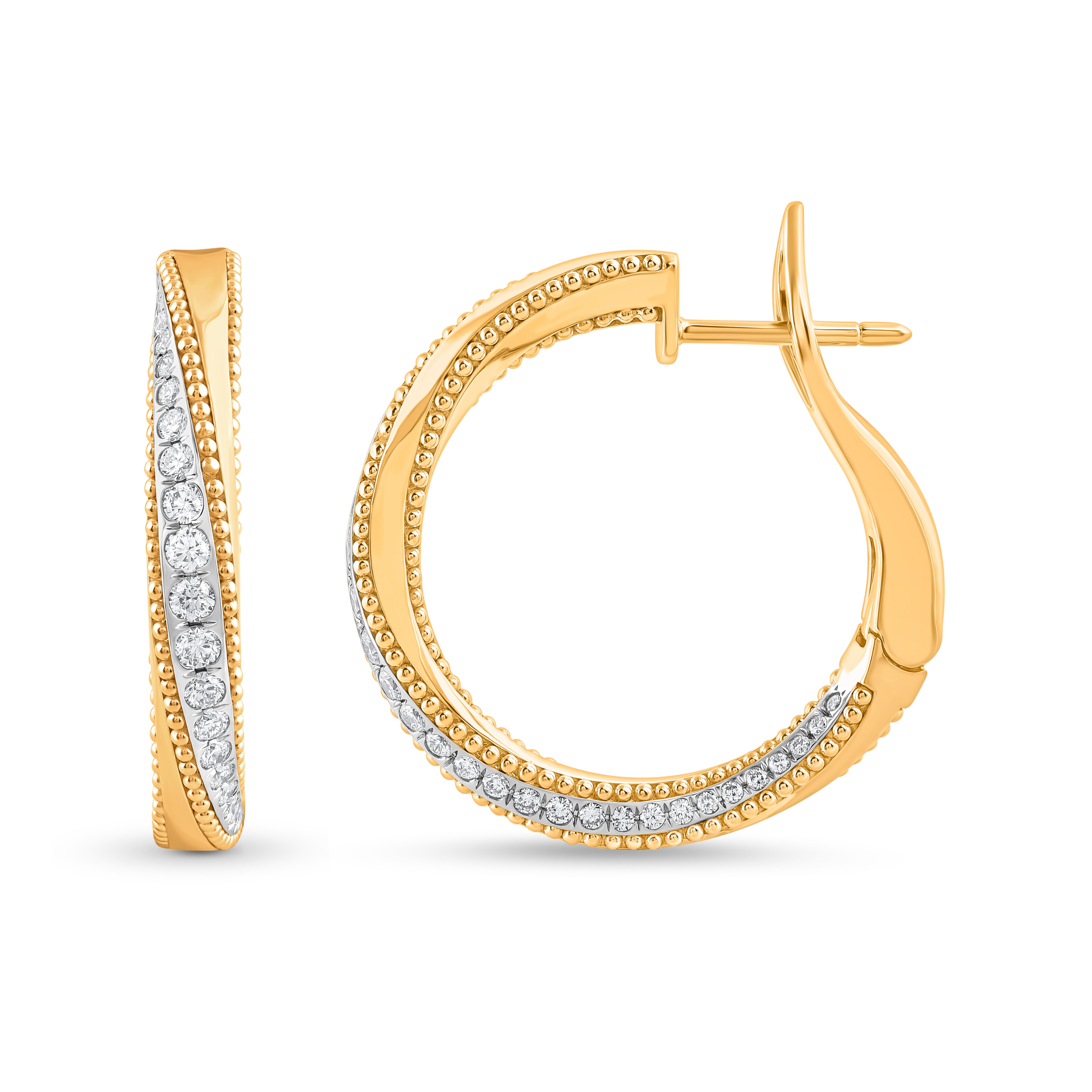 Inspiriert von der strahlenden Reise der goldenen Sonnenstrahlen, schimmern diese eleganten Ohrringe mit Brillanz und Wärme. Mit 66 runden Naturdiamanten im Brillantschliff, die sorgfältig in 18 Karat Gold gefasst sind, fangen sie den leuchtenden