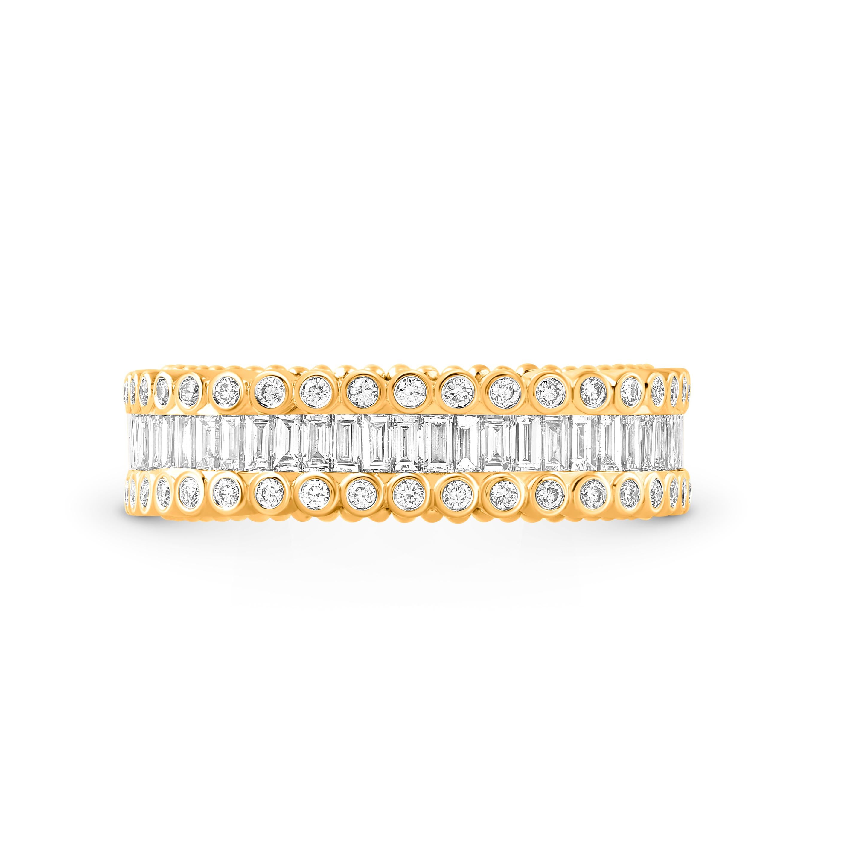 The Sunlight collection is inspired by the brilliance and radiance of the journey of the sun.  



Set with 60 wide Baguettes in channel setting Round in Yellow Gold and 80 brilliant Round Cut Diamond in the inner, this Eternity Diamond Ring is