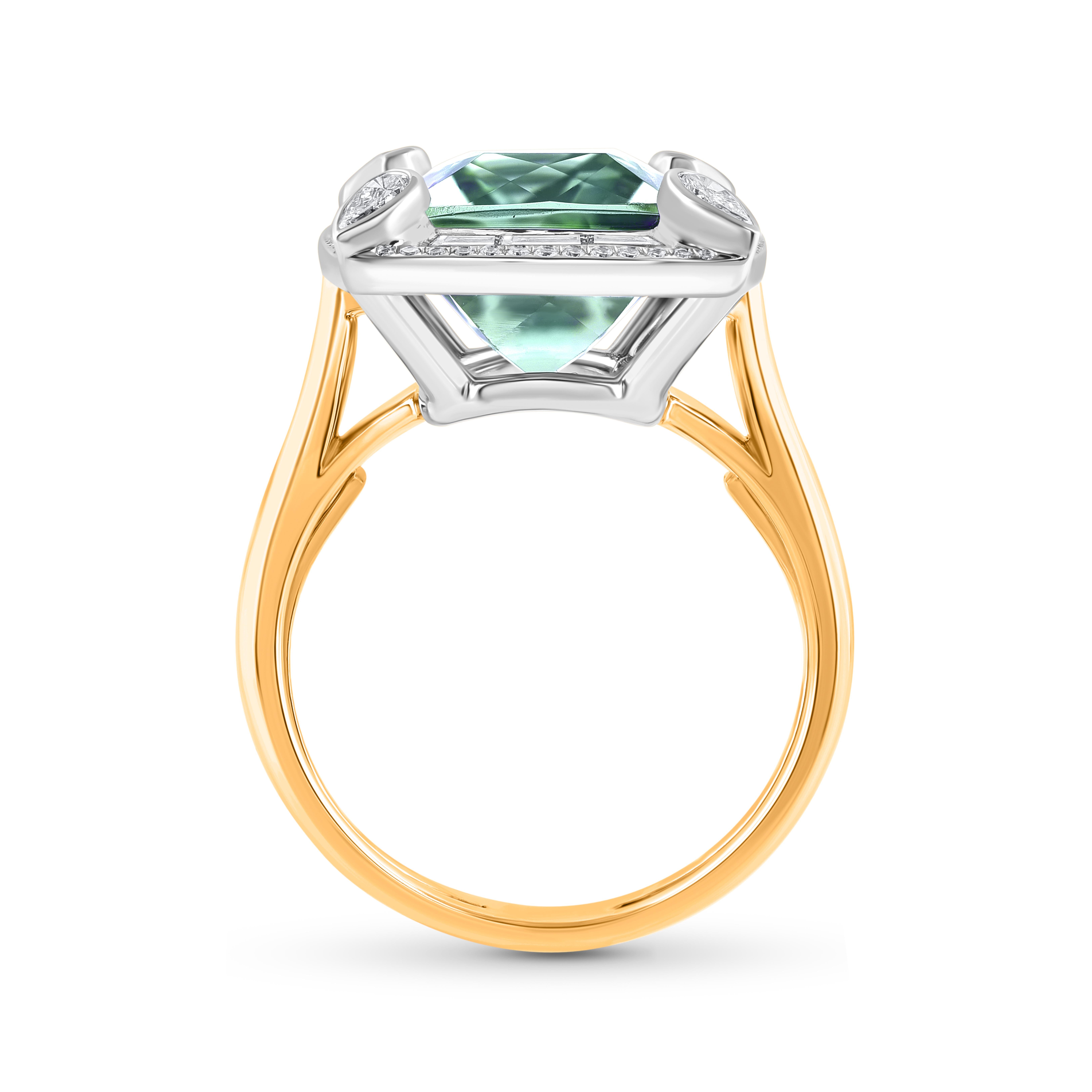 Modern HARAKH 1 Ct Colorless Diamond & Green Tourmaline Sunlight 18k Gold Ring For Sale