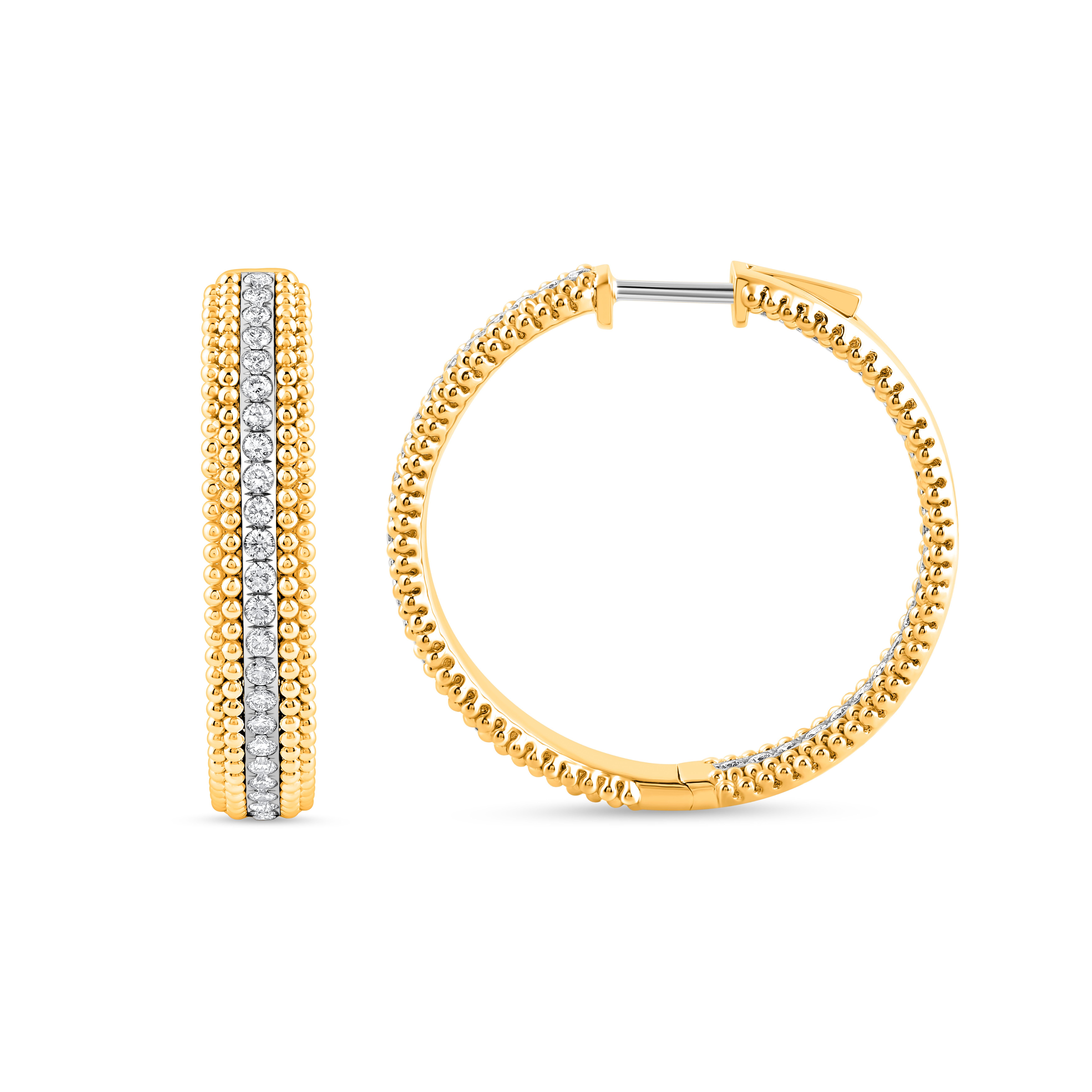Inspiriert von der Reise der Sonnenstrahlen, die durch Raum und Zeit reisen, um unsere Welt zu erhellen, sind diese Ohrringe mit farblosen Diamanten im Brillantschliff besetzt. Eine handwerkliche Form der Stickerei, die als Pota bekannt ist, wird