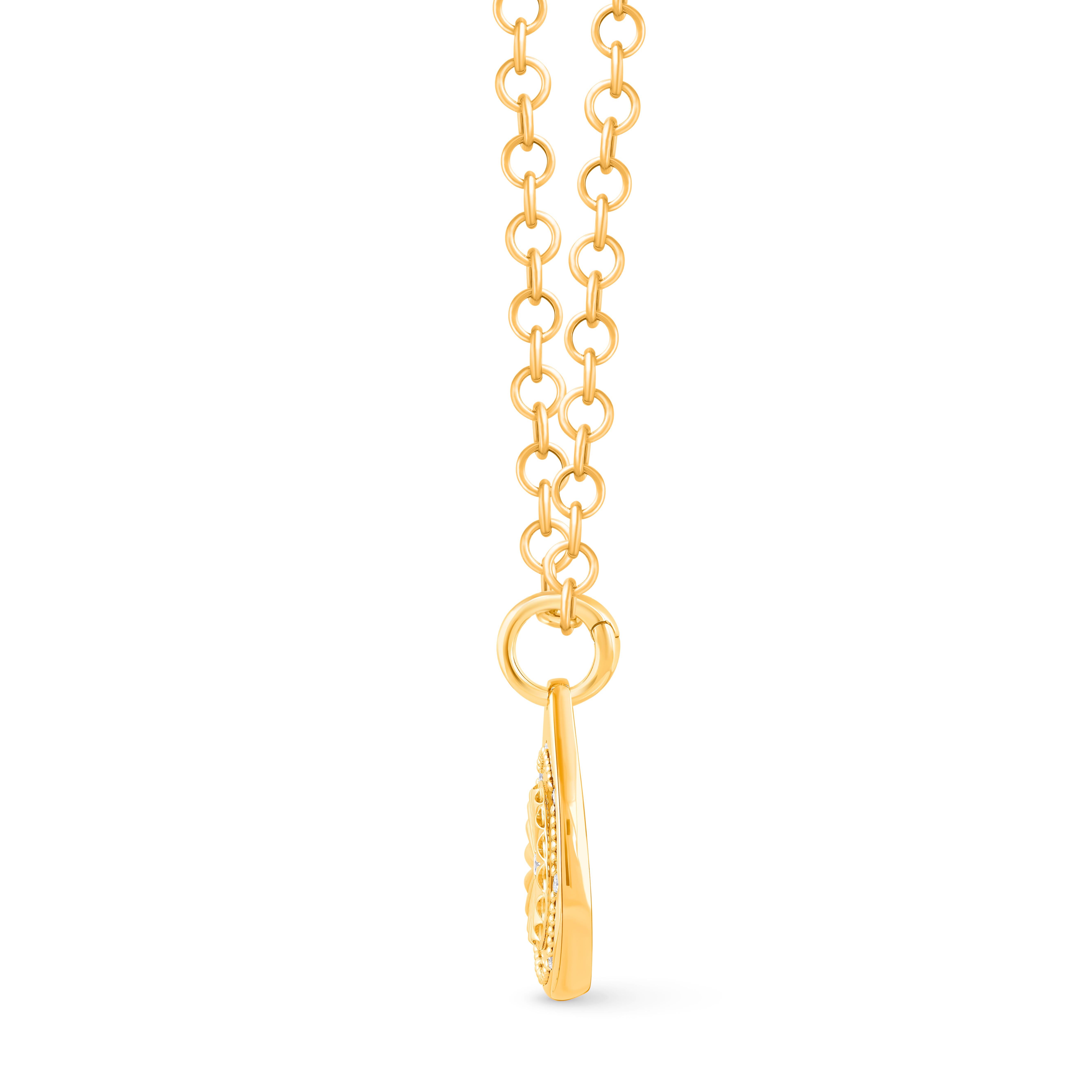 Contemporaneo Collana con ciondolo di protezione con diamante incolore Harakh in oro 18 carati in vendita