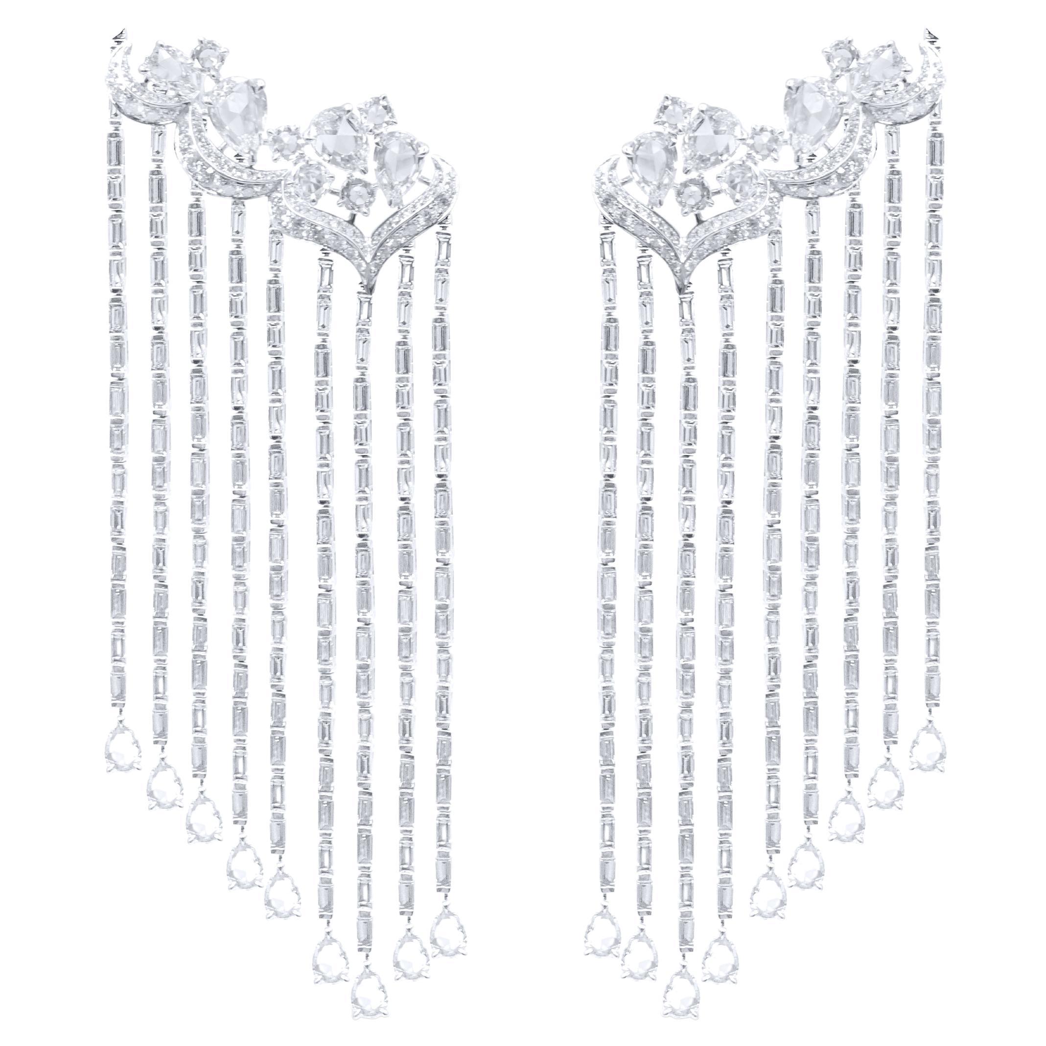 Harakh 7 3/8 Quilates Diamante Incoloro Oro Blanco 18KT Pendientes de Borla Haveli en venta
