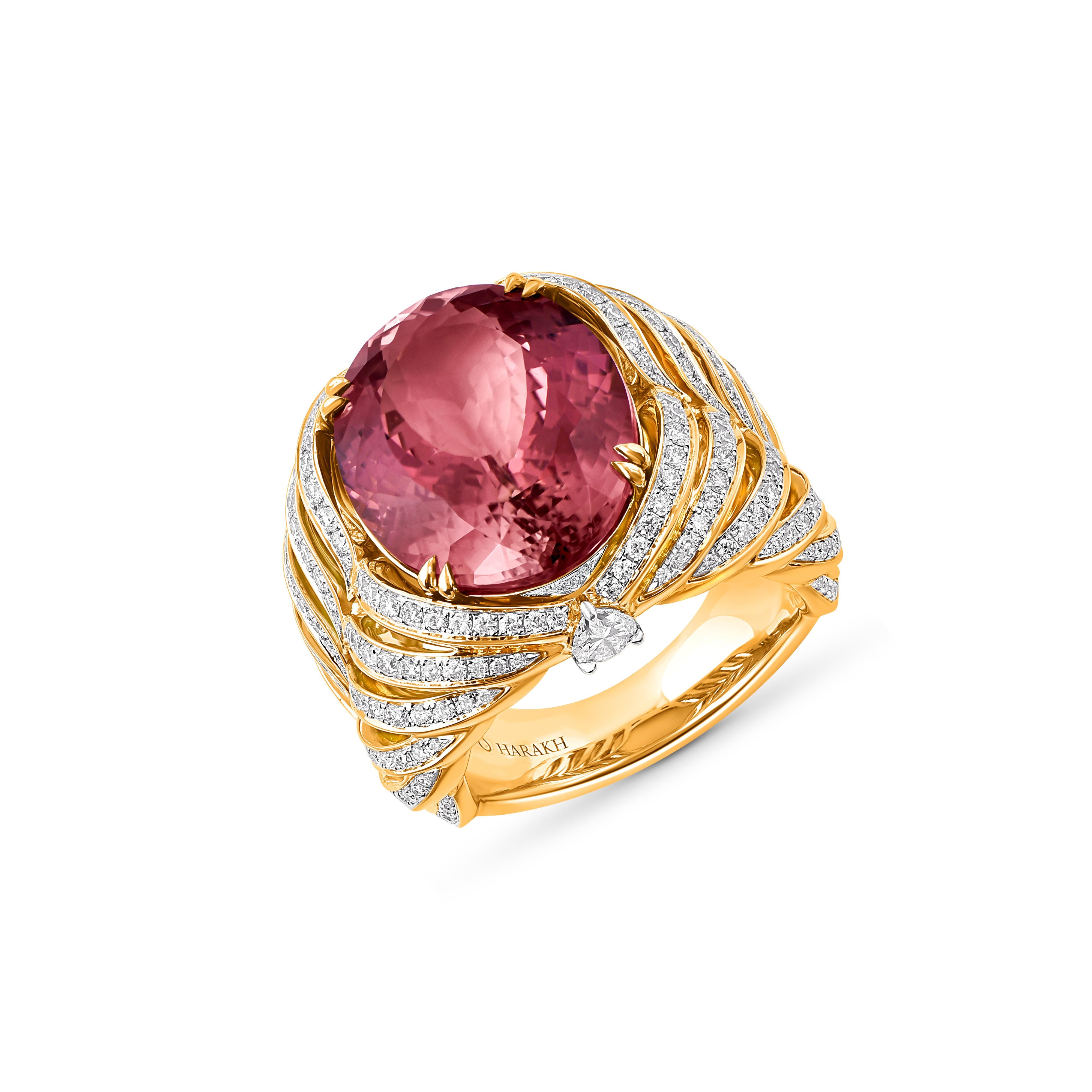 Inspiriert von heiligen Symbolen, die die göttliche Gnade anrufen, ist dieser sorgfältig gearbeitete Ring aus der Mandala Collection eine moderne Interpretation von Eleganz und Spiritualität. Sie funkelt mit 260 Rund- und 2 Birnenbrillanten und