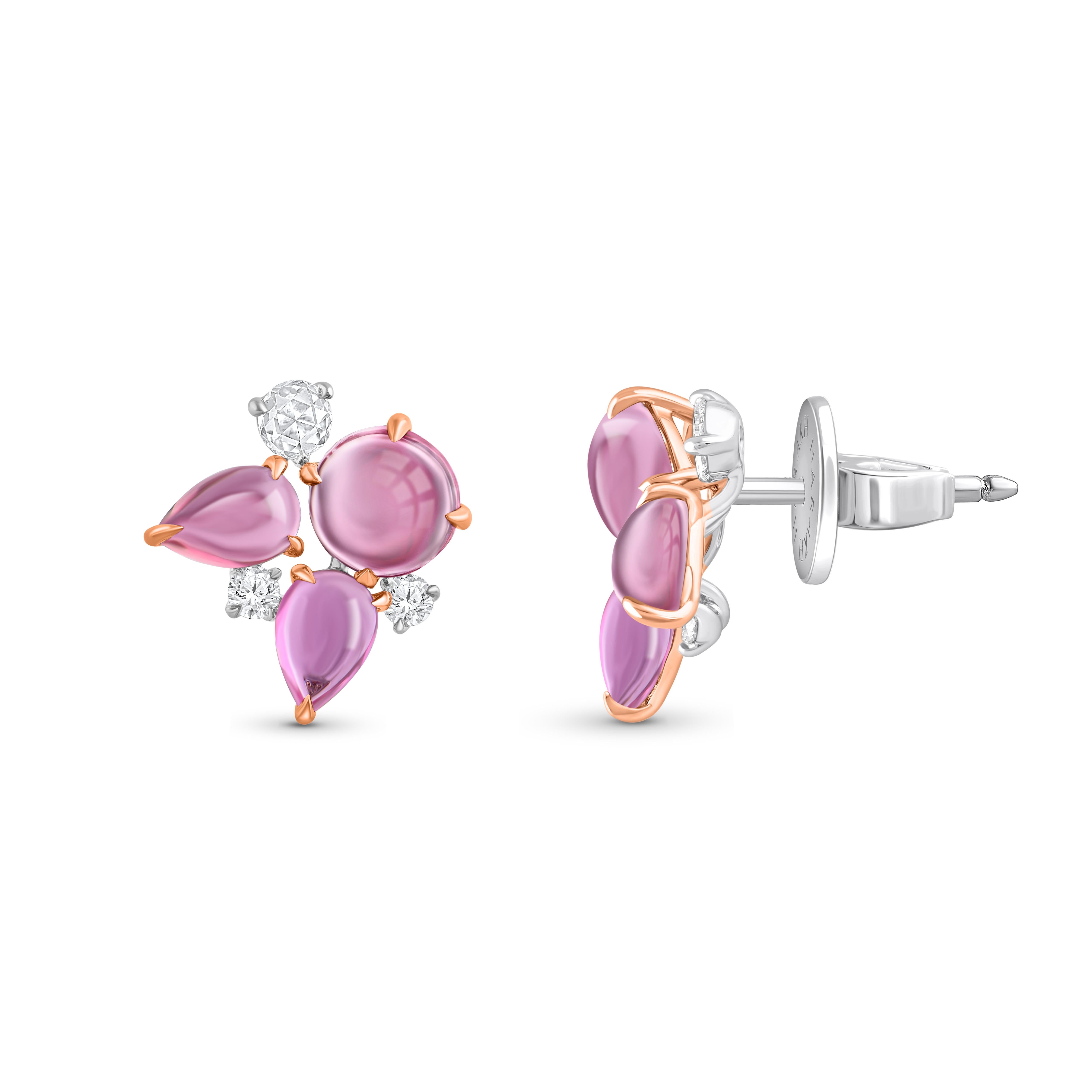 Inspirados en la ALEGRÍA de experimentar el chorro de una cascada, estos exquisitos y elegantes pendientes de la Colección Cascada están salpicados de turmalina rosa violácea natural y diamantes talla brillante y talla rosa, que gotean